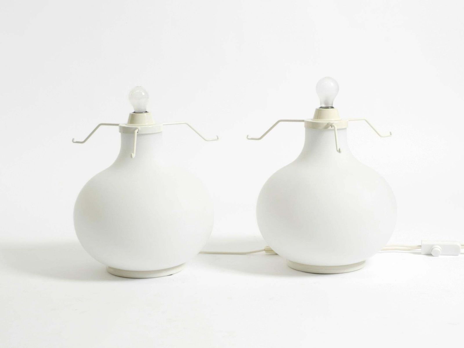Lighting Two Large 1980s Leucos Paralume Table Lamps, Made In Italy  Height 73 Cm  28.7 photo