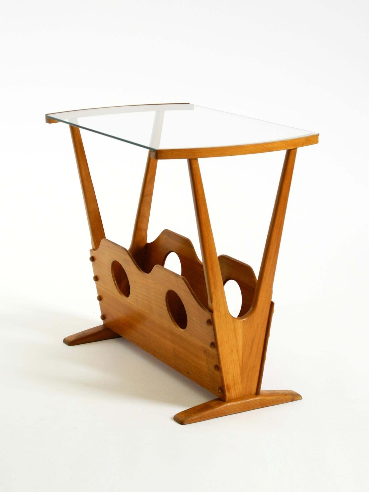 Mid Century Modern Bijzettafel Met Tijdschriftenrek, Van Essenhout En Glas photo vinterior