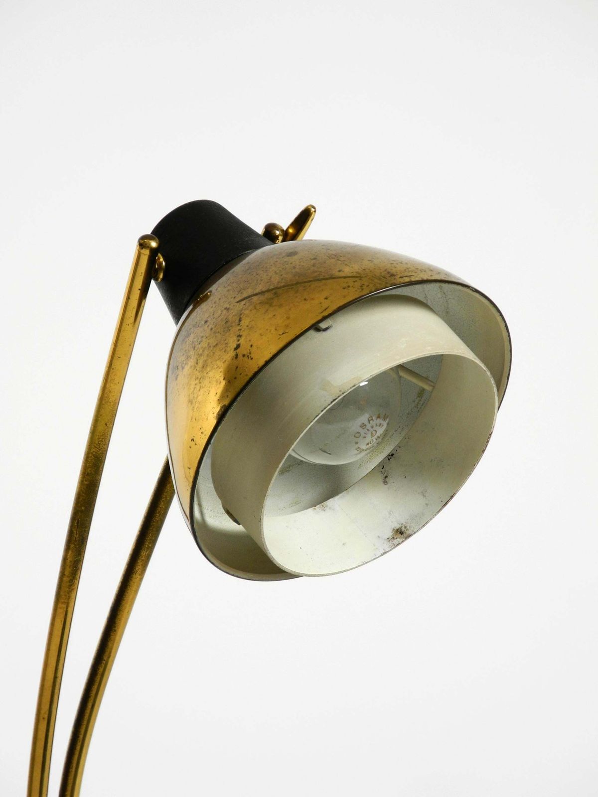photo vintage Rare Large Mid Century Modern Brass Table Lamp With Beautiful Patina