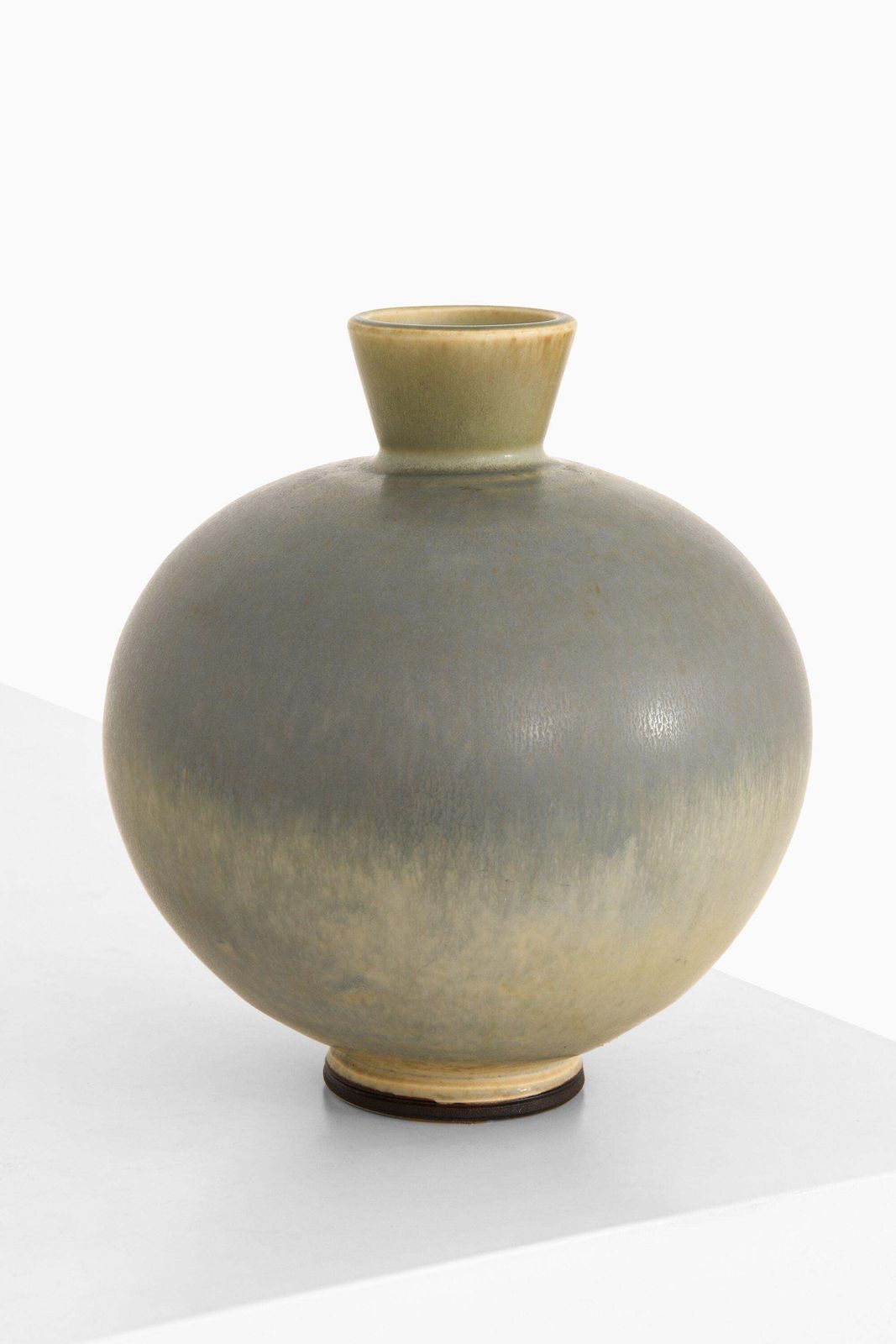 Ceramic Vase In Hare Fur Glaze By Berndt Friberg photo furniture