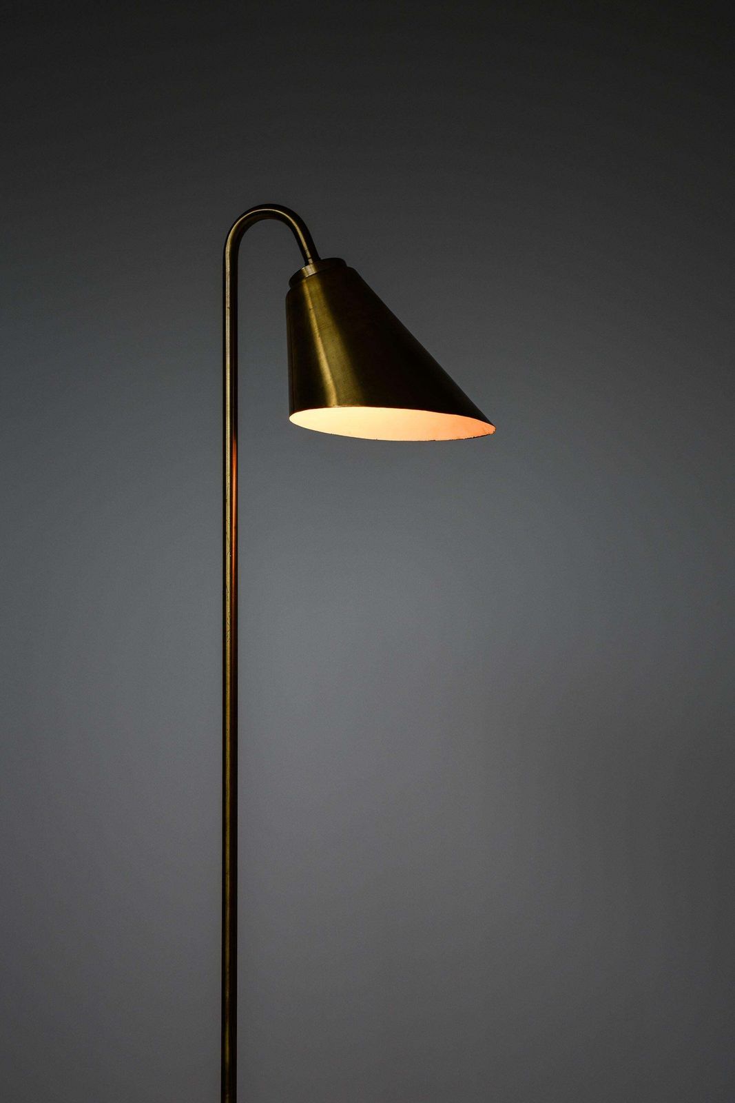 Floor Lamp In Brass By Frits Schlegel & Vilhelm Lauritzen, 1940's photo Lighting