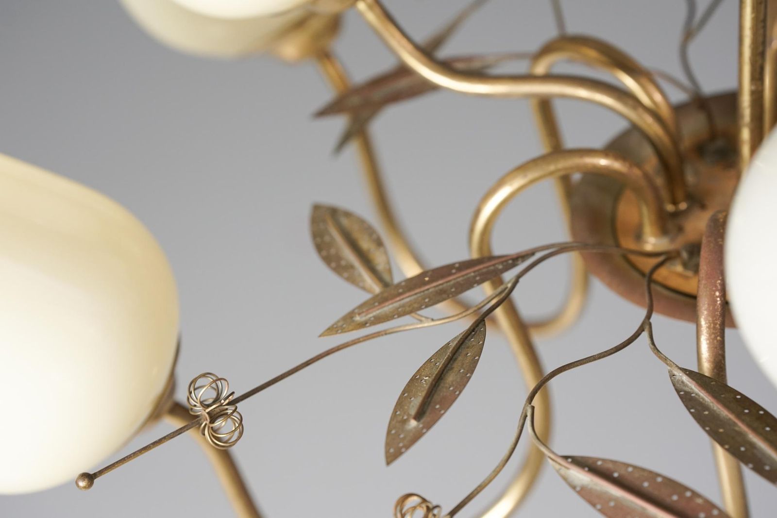 Rare And Large Model 85/9 Floral Chandelier, Itsu, 1950s photo vinterior