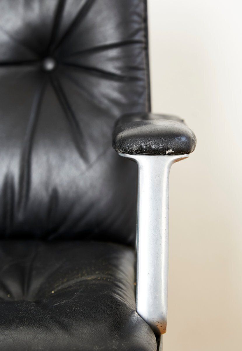 photo buy P125 Swivel Chair By Oswaldo Borsani For Tecno, 1960s