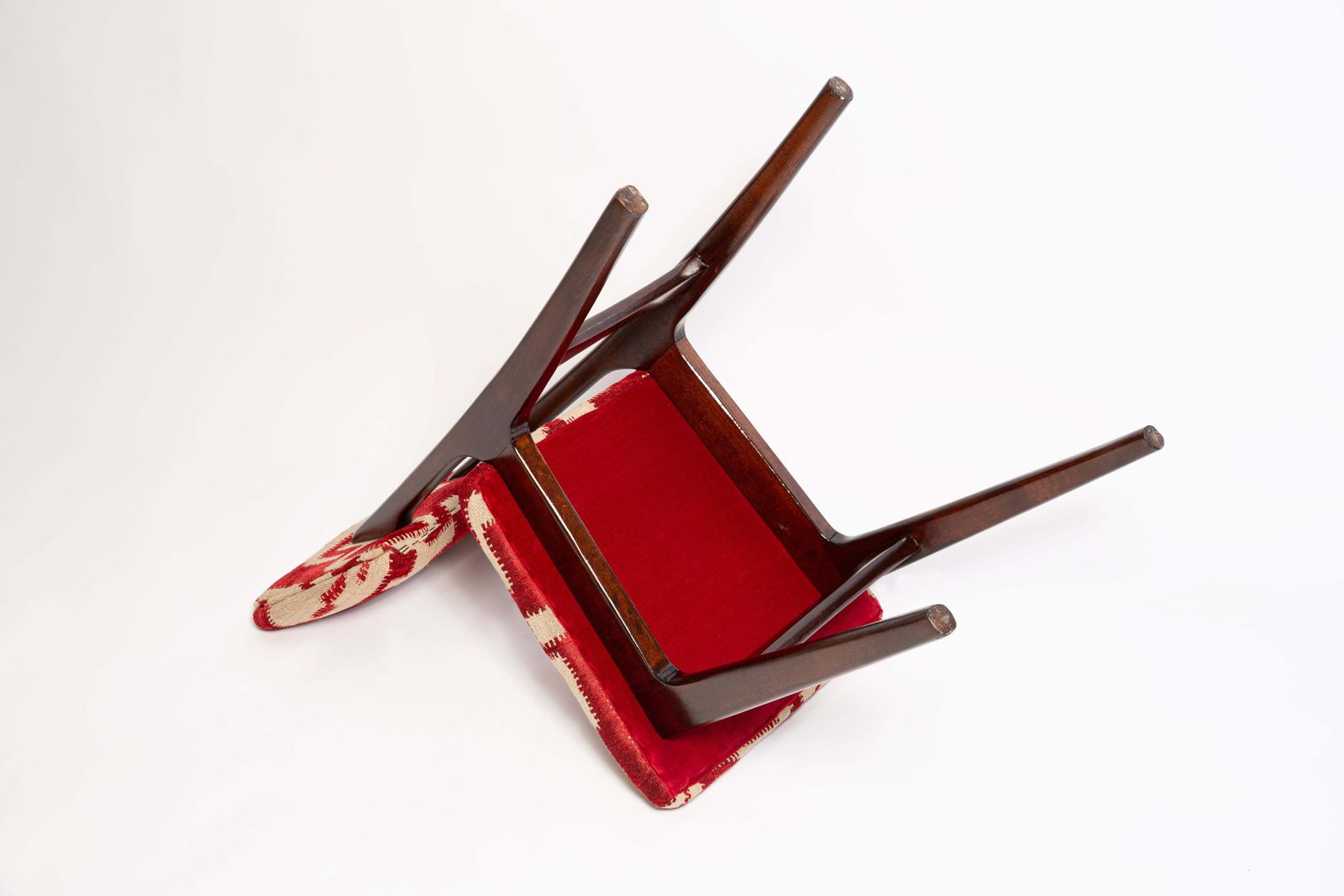 1056.0 Mid Century Butterfly Chair, Delfi Carmine By C&C, Walnut Wood, 1960s photo