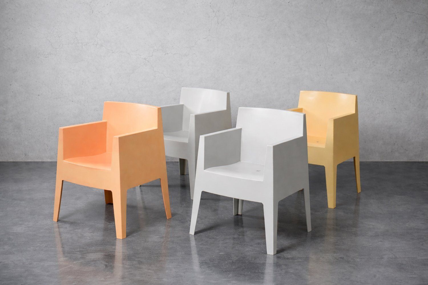Mid Century Modern Italian Atlantide Toy Plastic Chairs By Philippe Starck For Driade, 1990s, Set Of 4 photo 1809.0