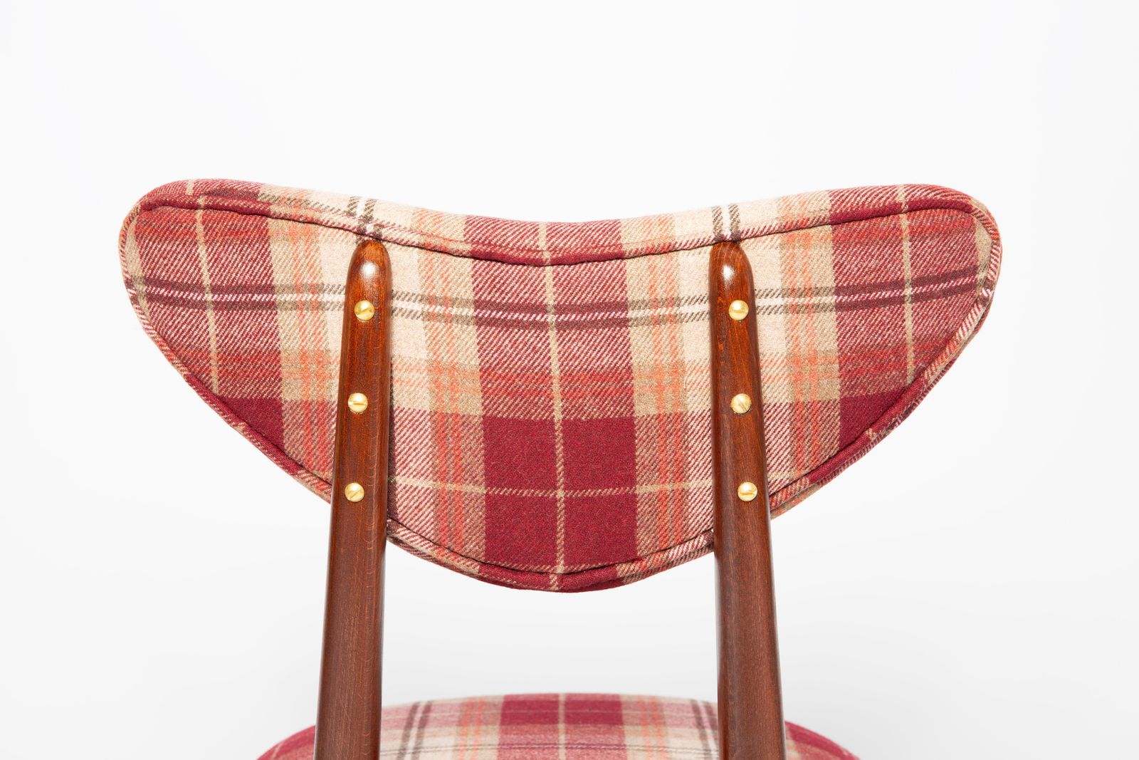 Mid Century Klassieke Schotse Tartan Hartvormige Stoel, Rood/Wijnrood, Europa, Ca. Jaren 1960 photo vintage