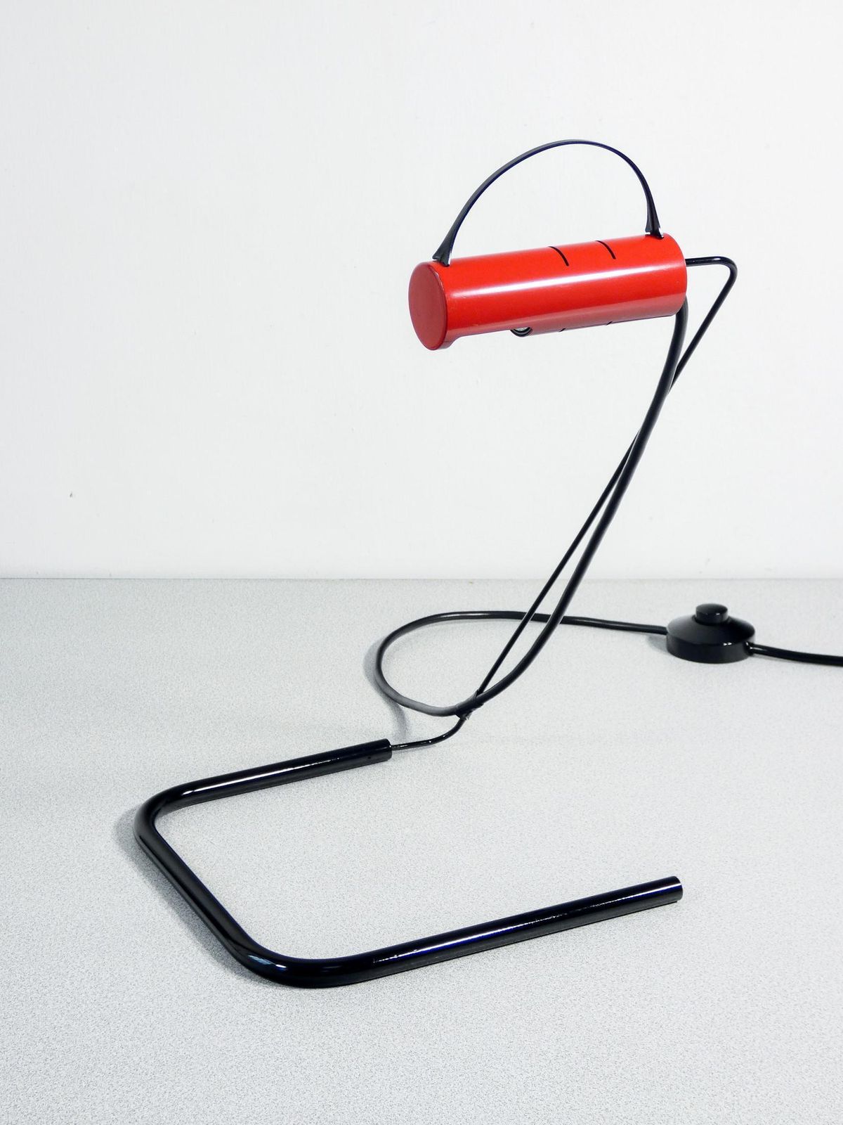 954.0 Coppia Di Lampade Slalom, Design Vico Magistretti Per Oluce. Italia, Anni 80 photo