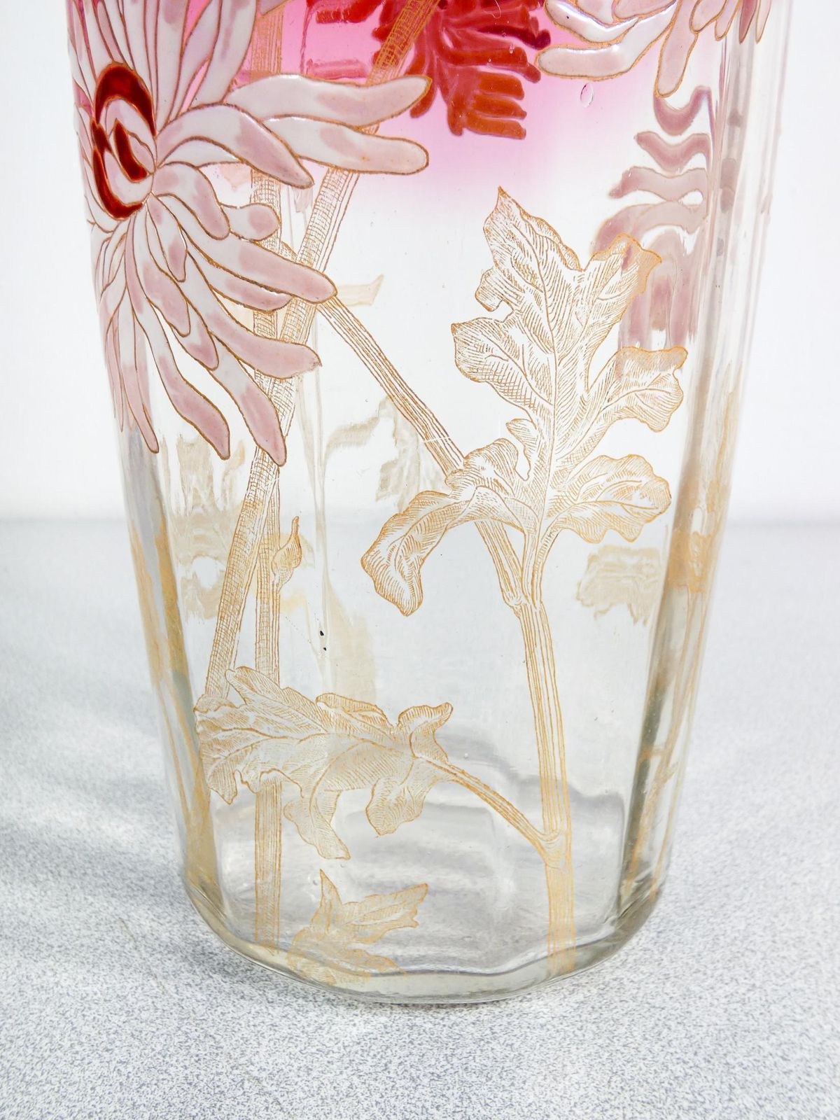 photo vinterior Vaso In Vetro Soffiato Dipinto A Mano Legras. Francia, XX Secolo