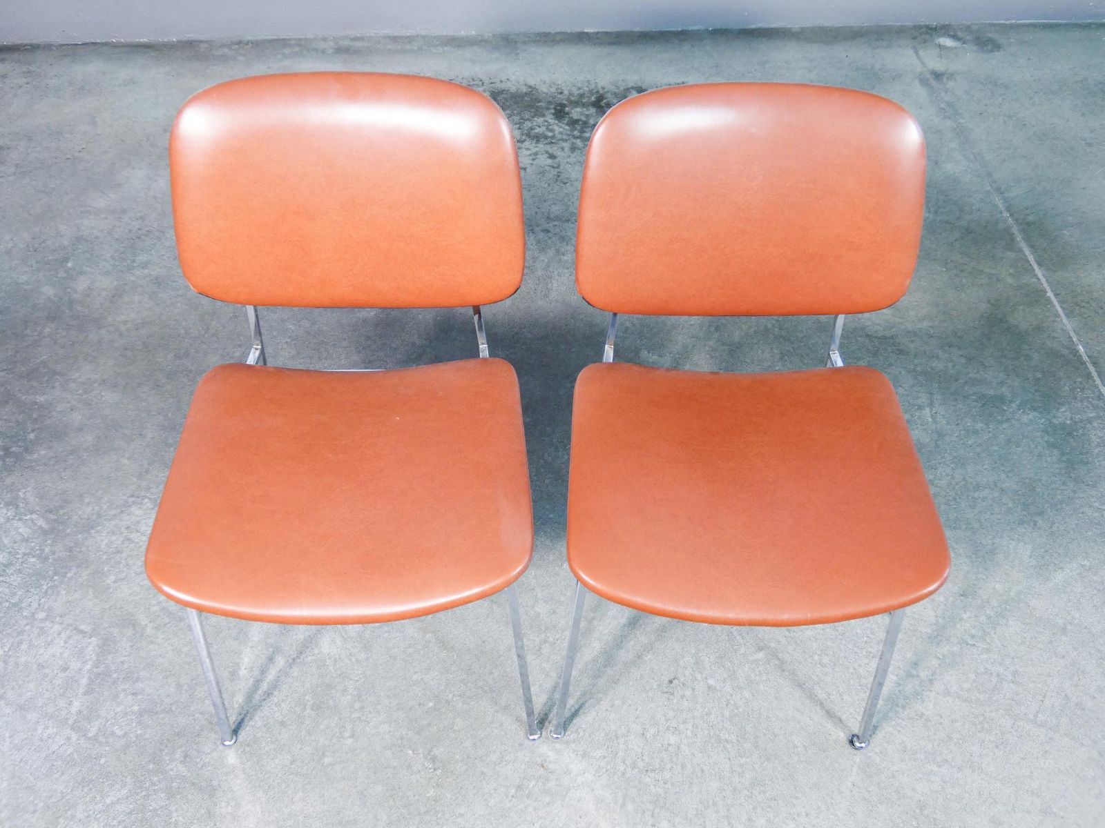 1041.0 Set Of Six Italian Design Chairs From The 1960s, Made Of Chrome Metal And Skai photo