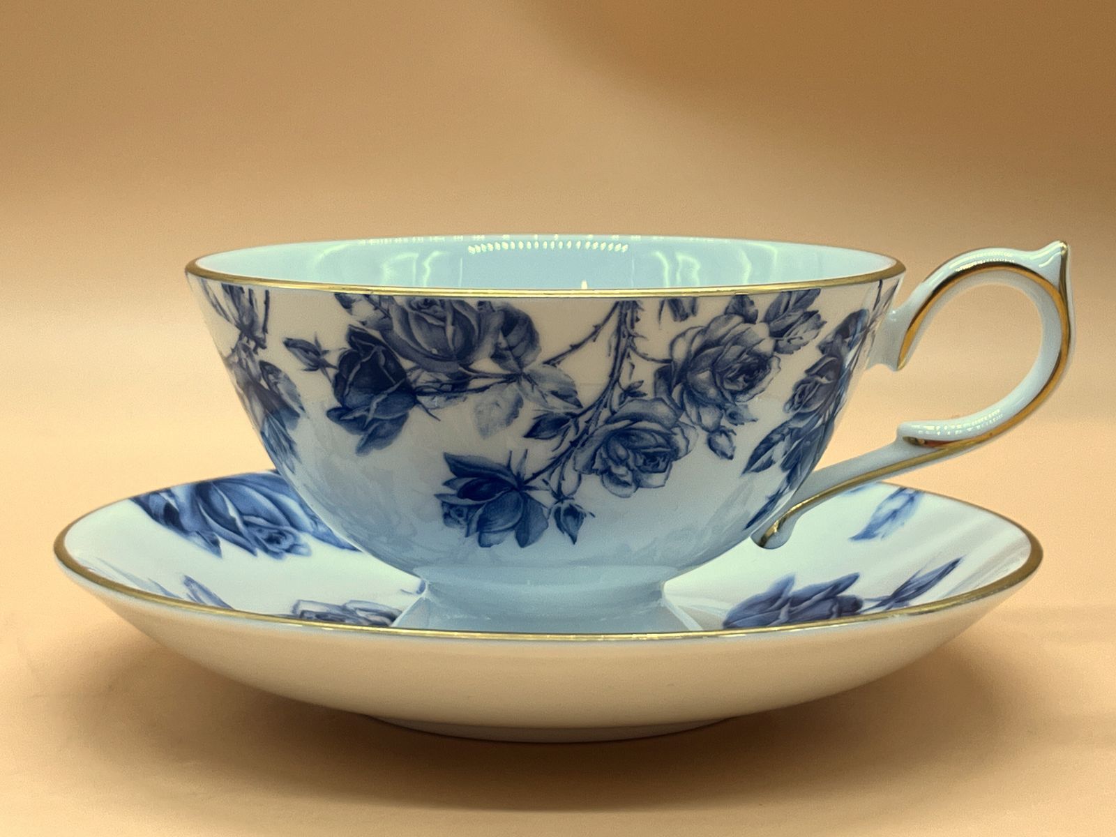 Aynsley China Athens Shape Elizabeth Rose Blue Design Tea Cup & Saucer Duo. photo vinterior