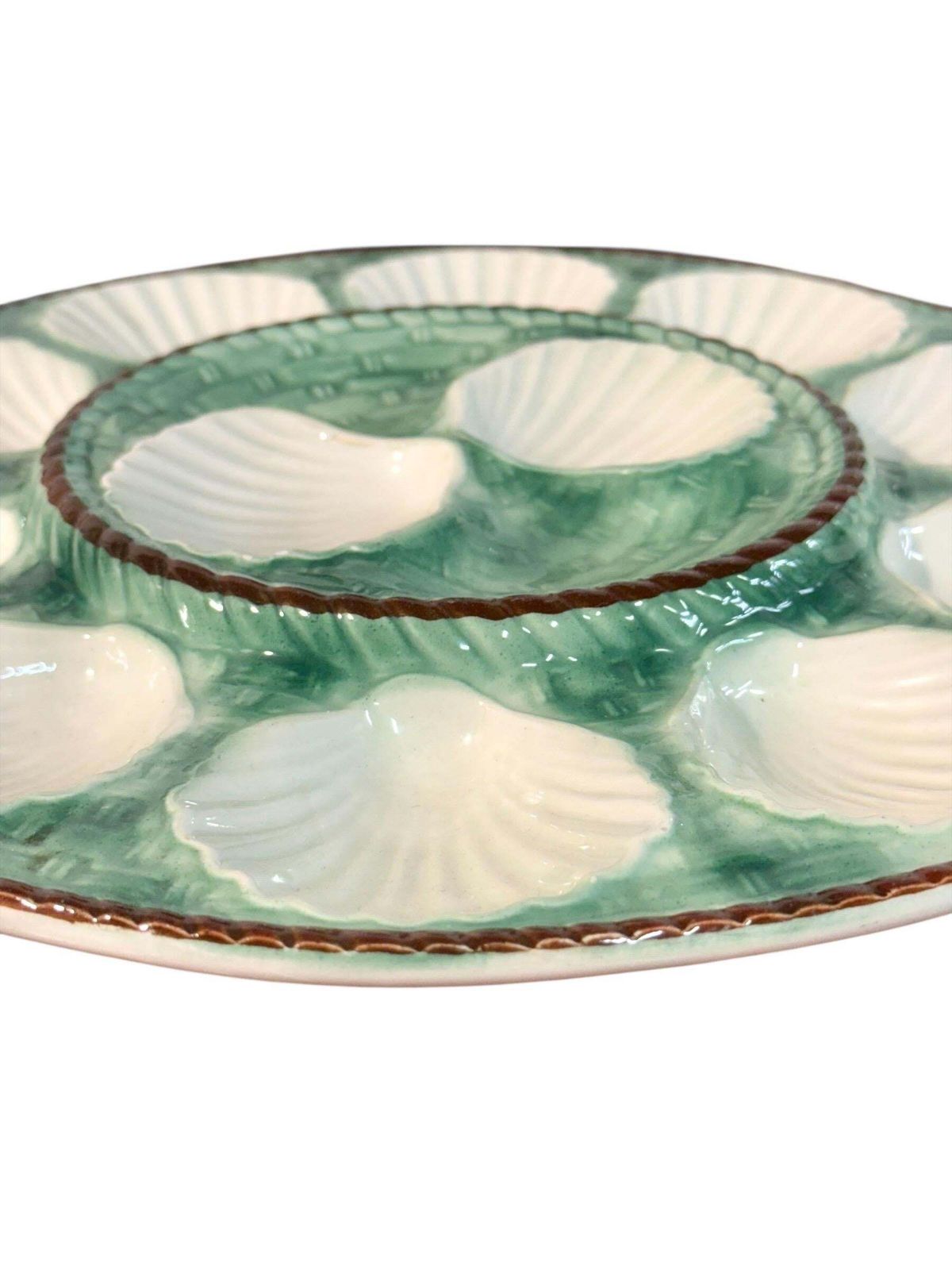 photo furniture Majolica Oyster Plate Set In The Longchamp Style
