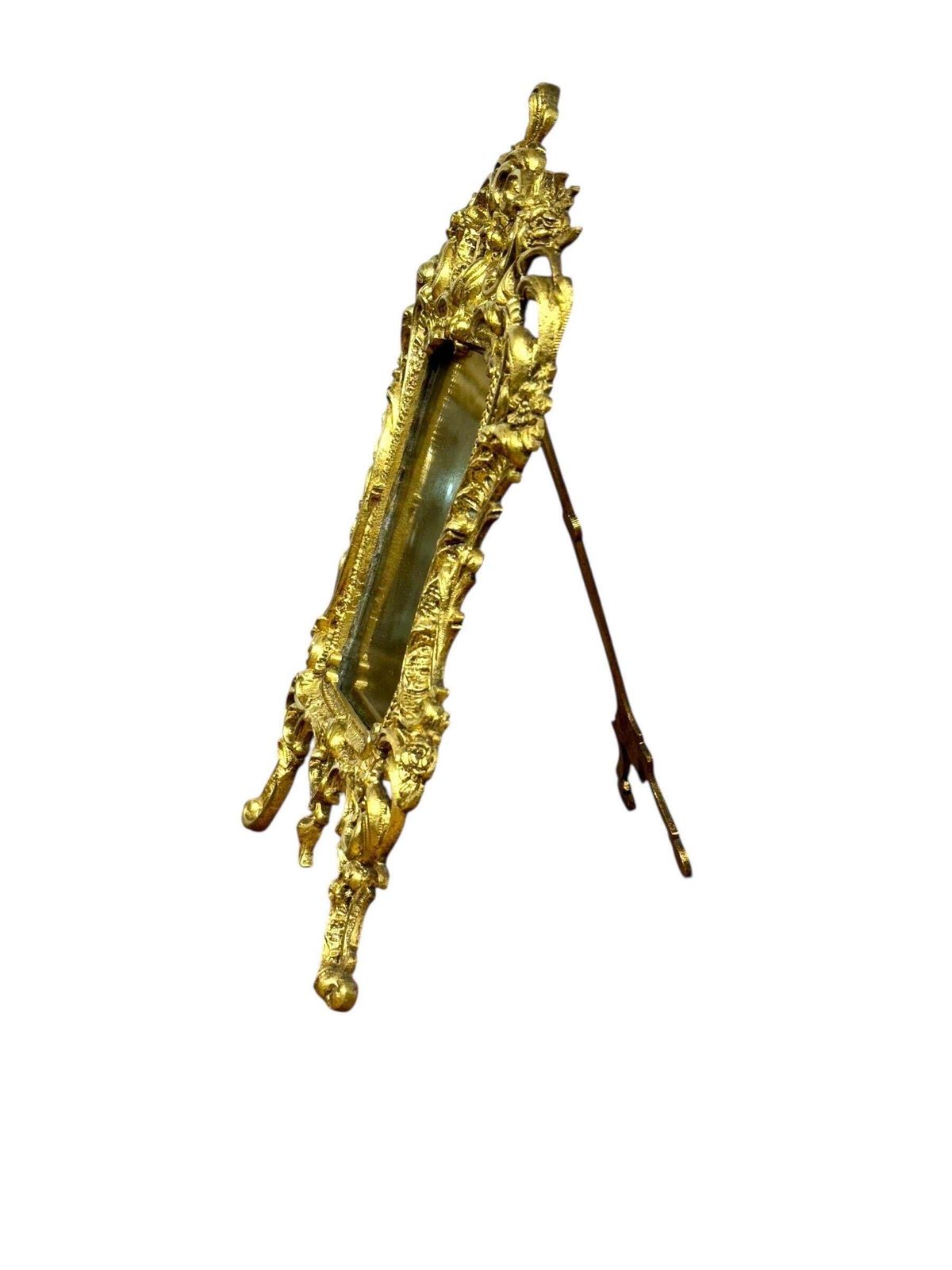 photo vinterior 19th Century French Rococo Gilt Bronze Tabletop Frame