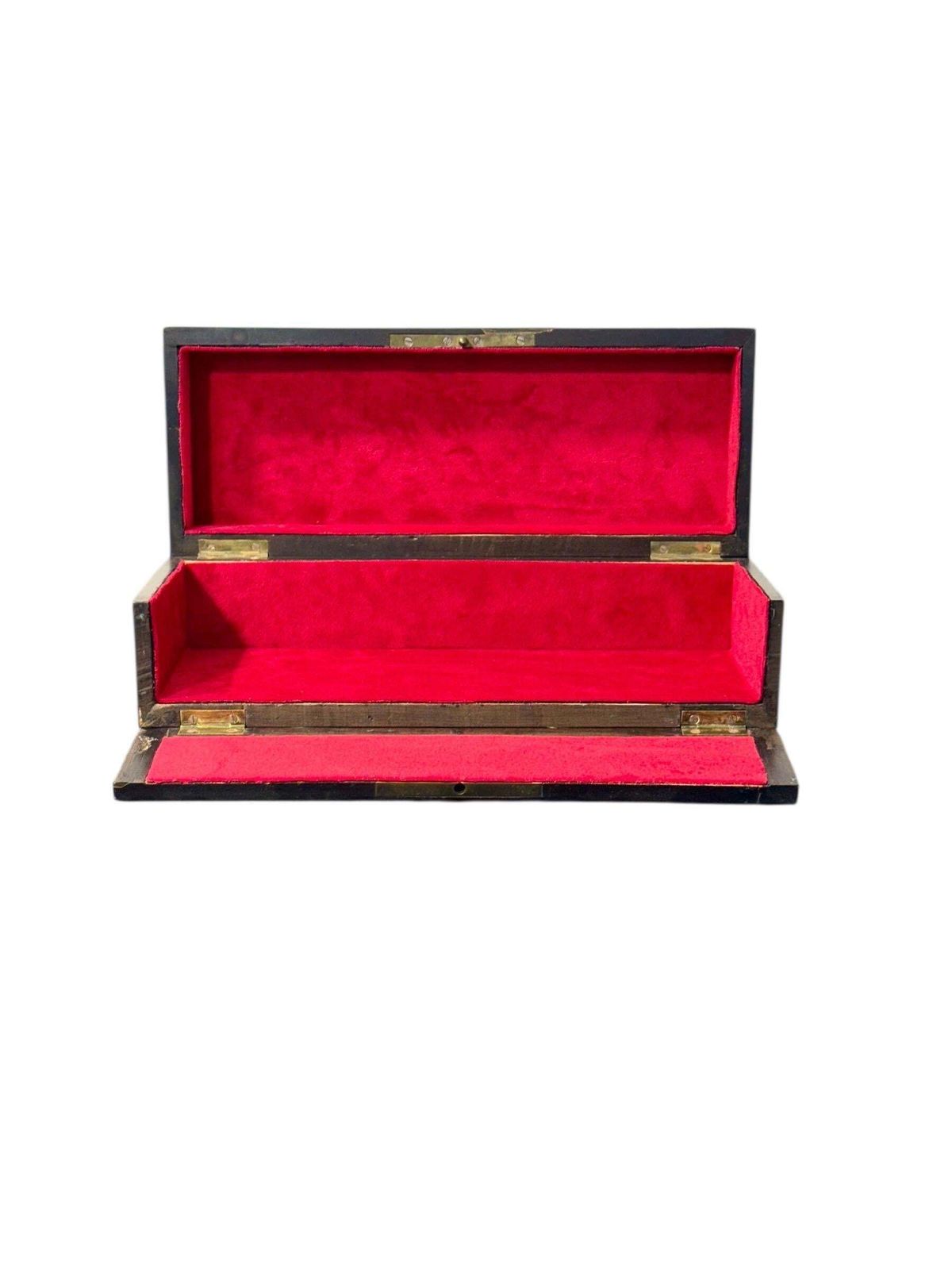 1006.0 French Napoléon III Black Lacquer Box With Boulle Style Cartouche photo