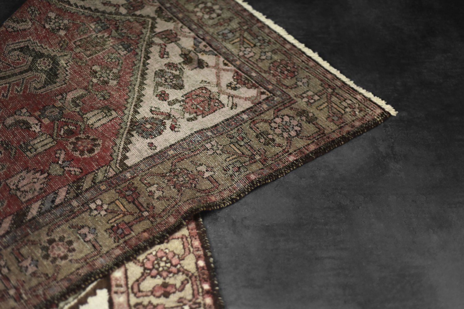 817.0 Vintage Middle Eastern Hand Woven Hamadan Rug, 1960s photo