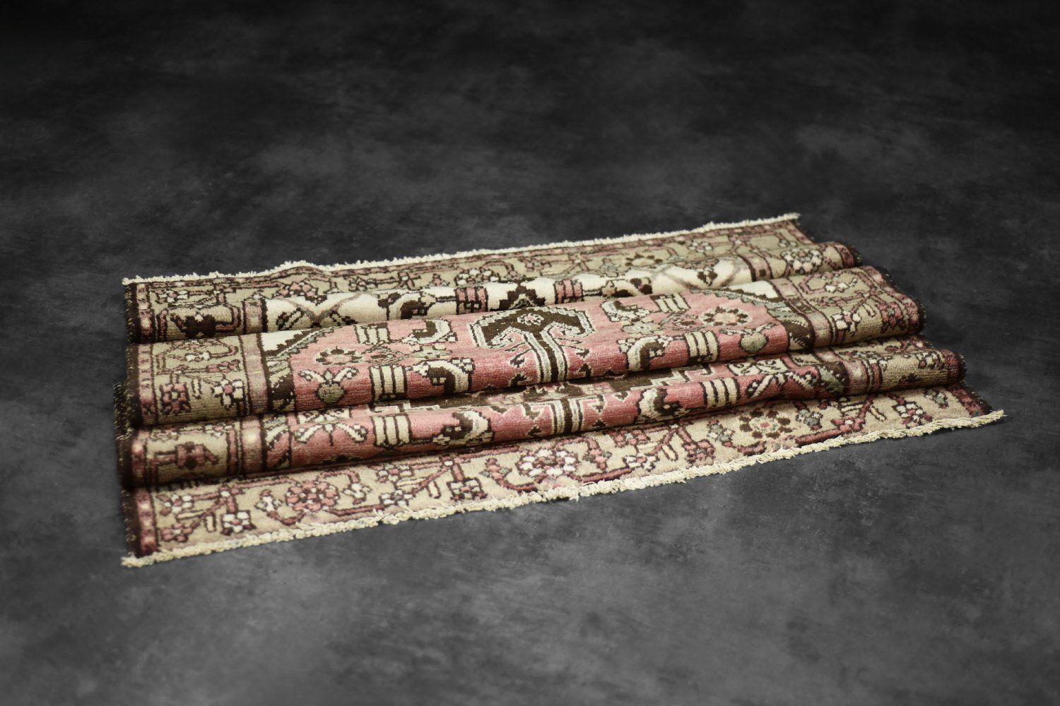 photo vinterior Vintage Middle Eastern Hand Woven Hamadan Rug, 1960s