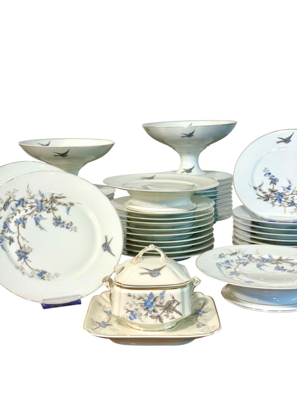 Porcelain Dinner Service Of 43 Pieces With Blue Floral And Bird Motifs photo buy
