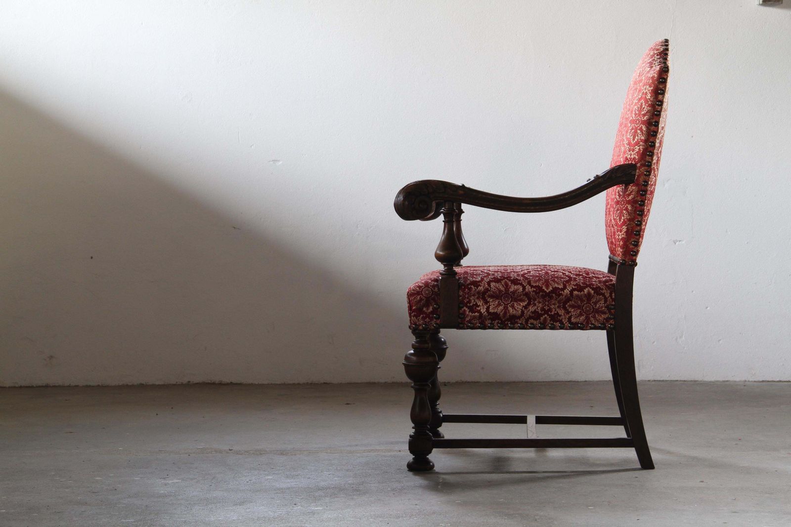 photo furniture Vintage 19th Century Danish Baroque Oak Armchair   Louis XV Style