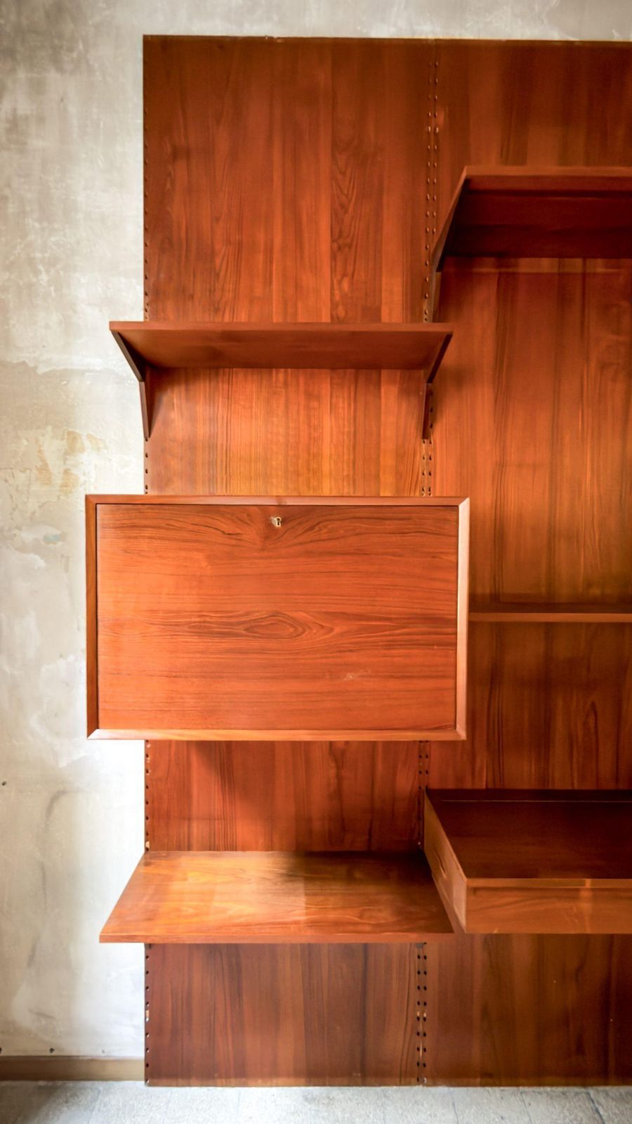 “Sistema Reale” Modular Bookshelf By Poul Cadovius For Cado photo Furniture