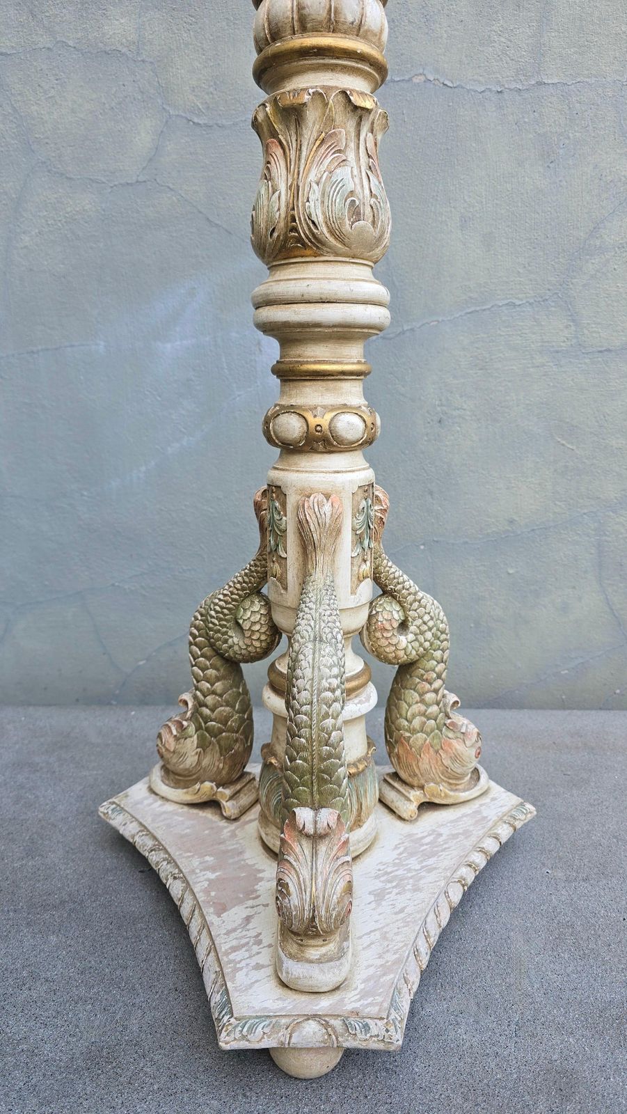 Monumental Italian Carved Wood Floor Lamp With Dolphin Motif, Mid 20th Century photo vinterior
