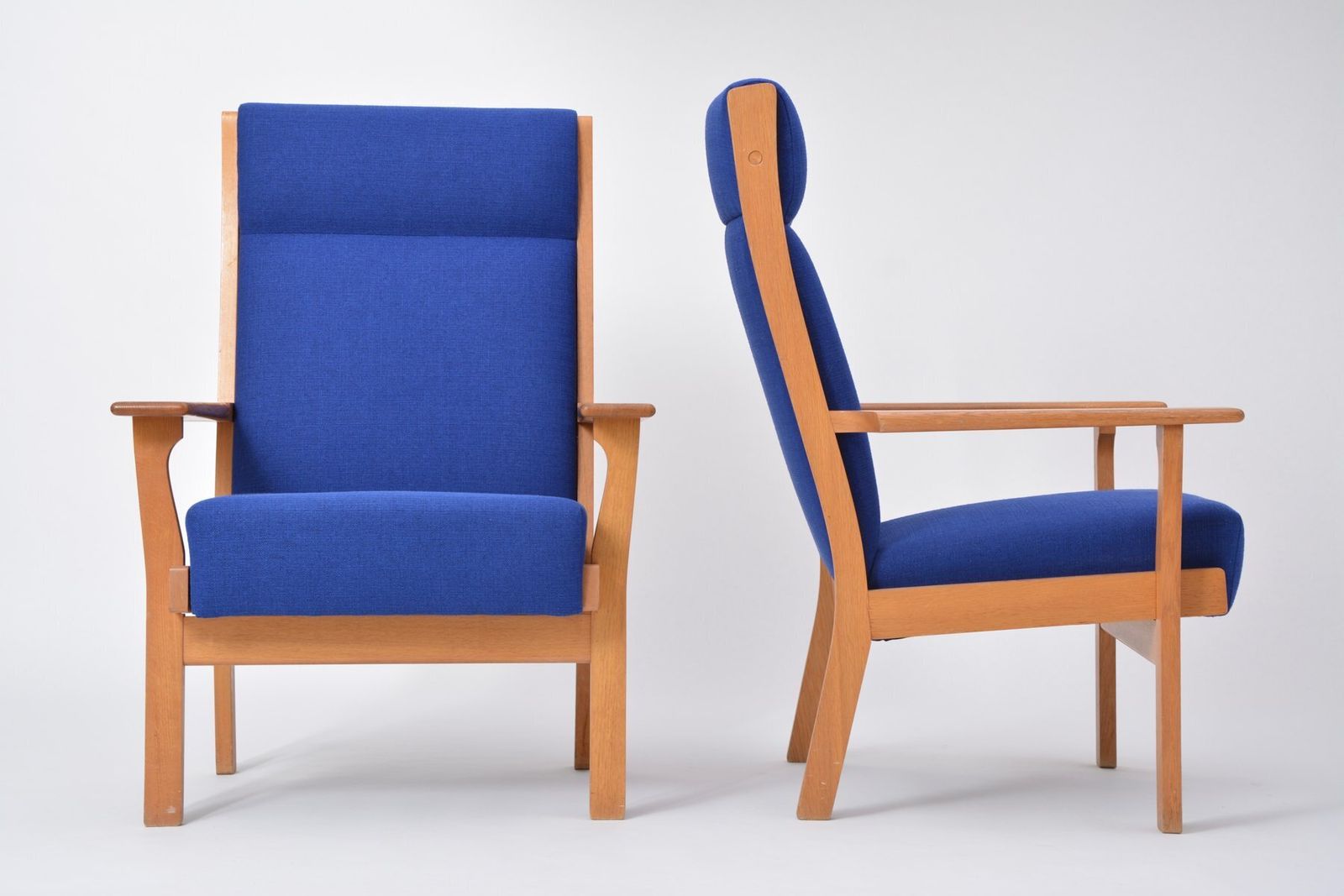Danish Oak Armchairs By Hans J. Wegner For Getama, 1970s photo for sale