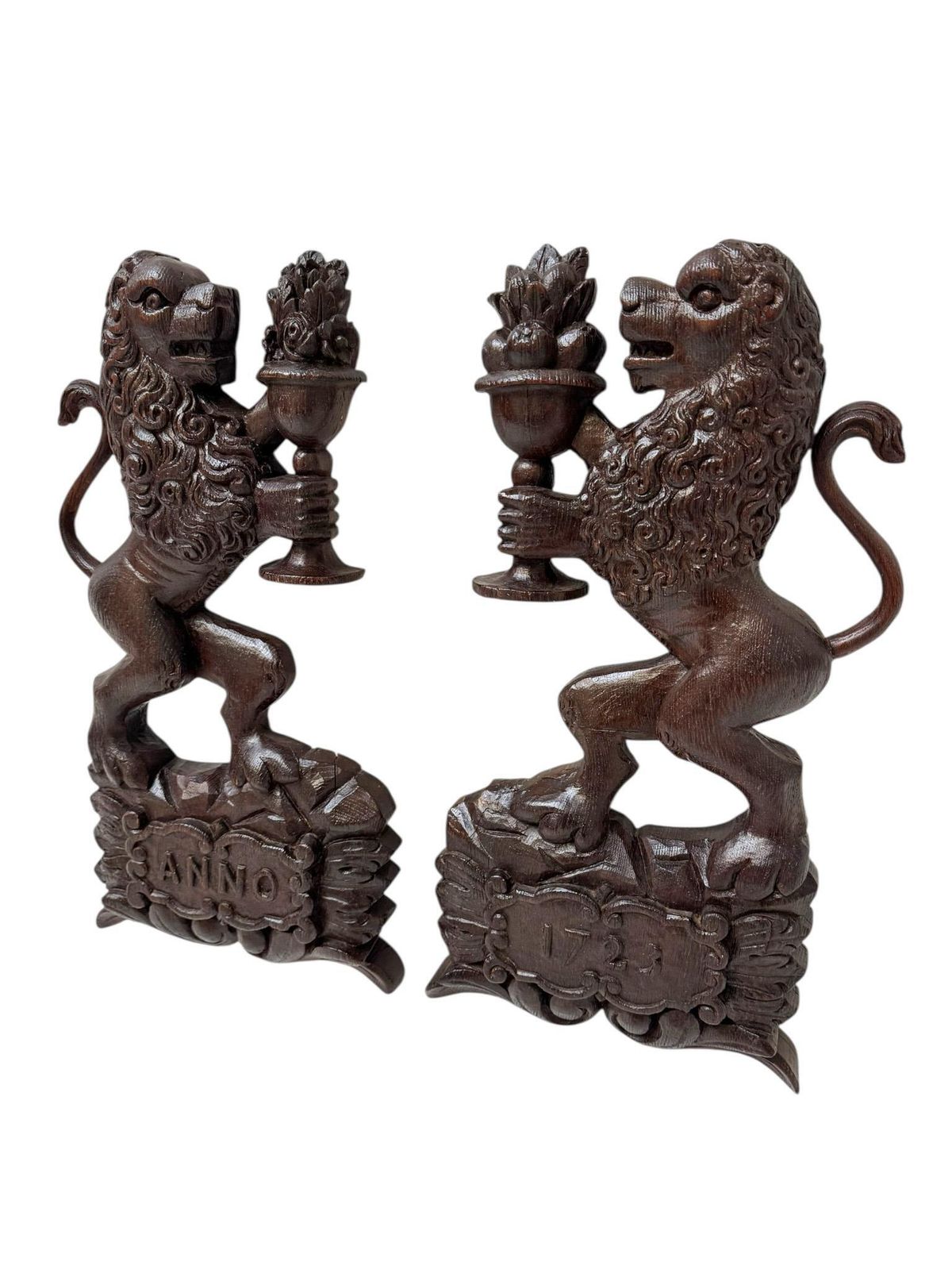 Antique Pair Of Hand Carved Sculptures Of Lions The Netherlands, 1723 photo buy