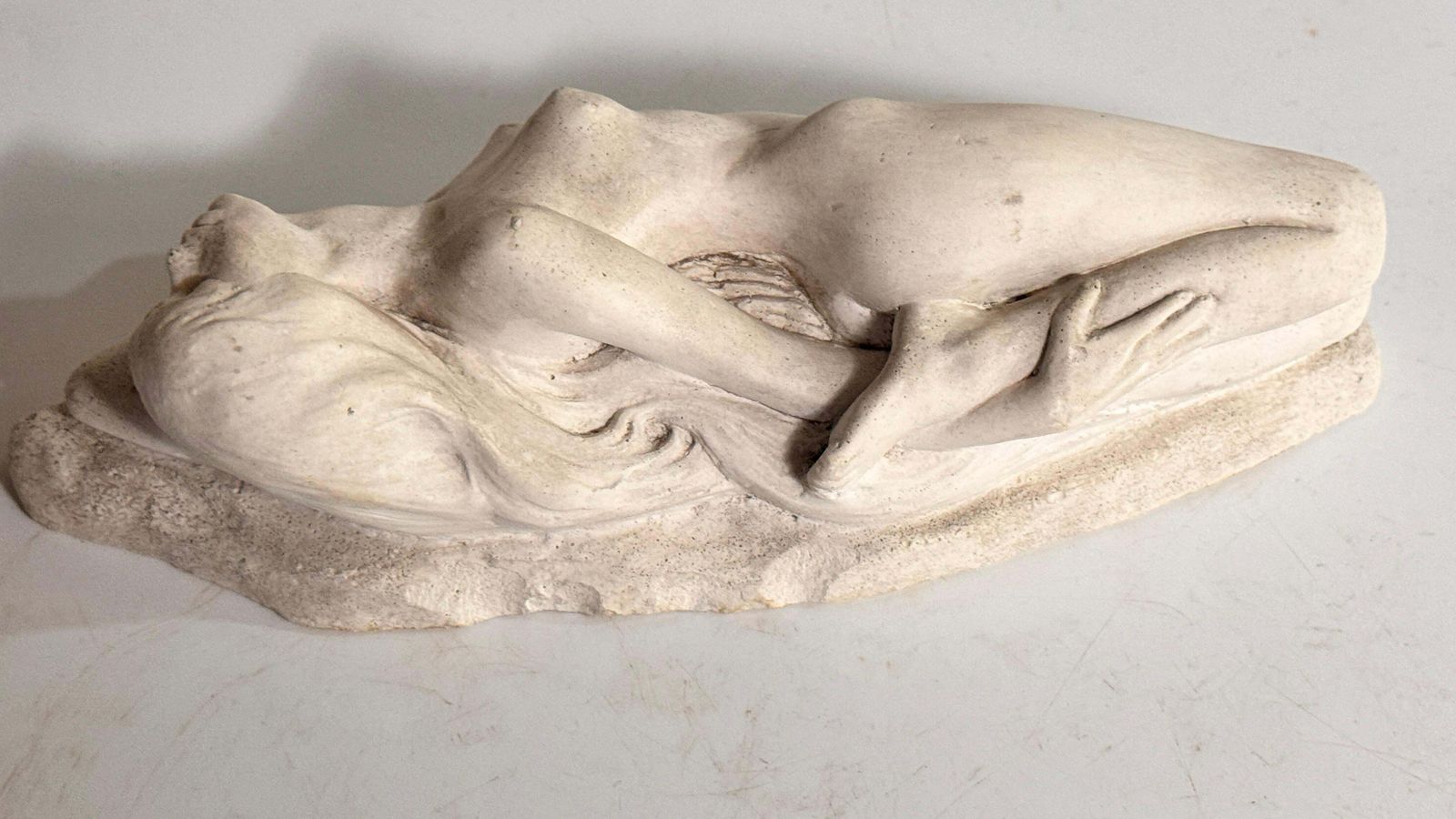 1940s French Art Deco Plaster Sculpture – Seated Woman On Plinth photo vinterior