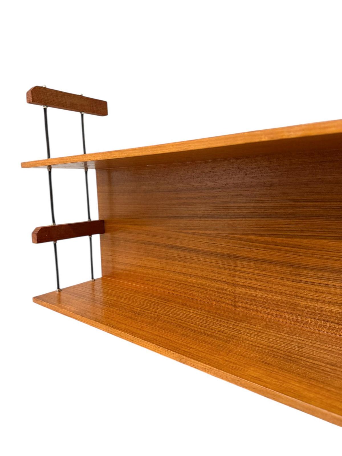photo vintage Mid Century Modern Wall Mounted Shelf By Walter Wirtz For Wilhelm Renz, 1960s