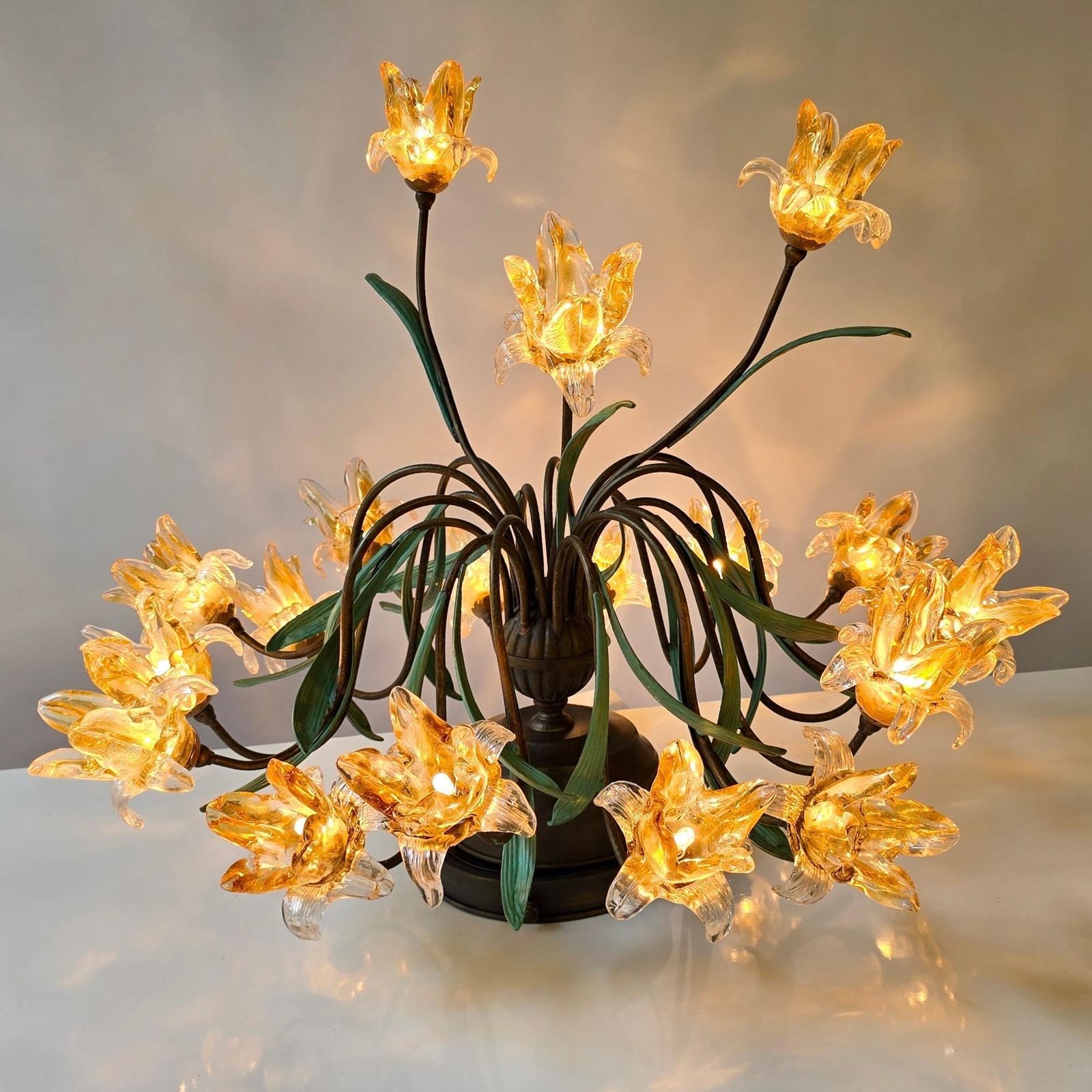 photo vintage Italian Murano Style Semi Flush Mount Chandelier With 19 Glass Flowers