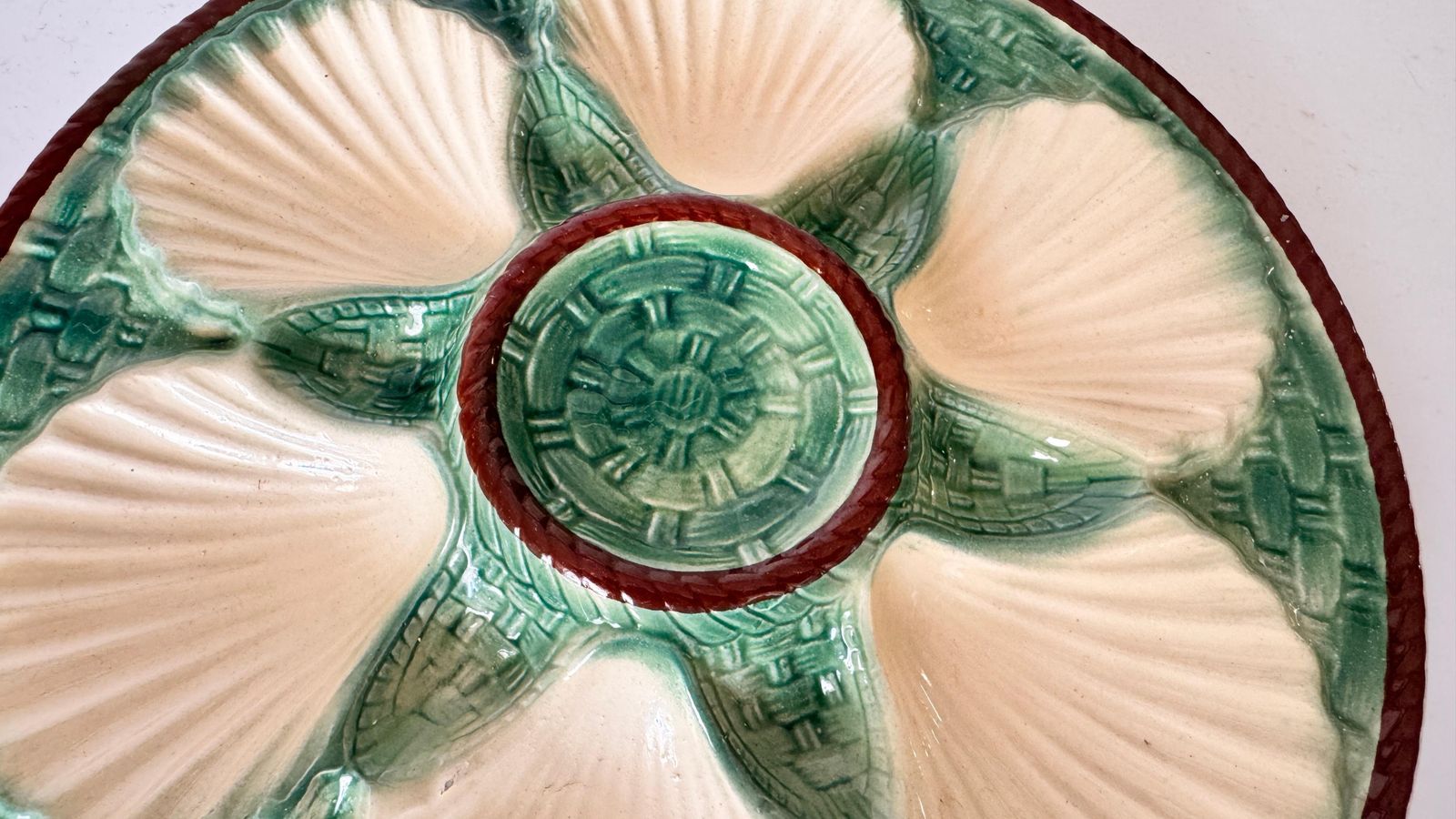 Set Of 4 Oyster Plates – Majolica, 19th Century – Green, White & Brown Glaze photo vinterior