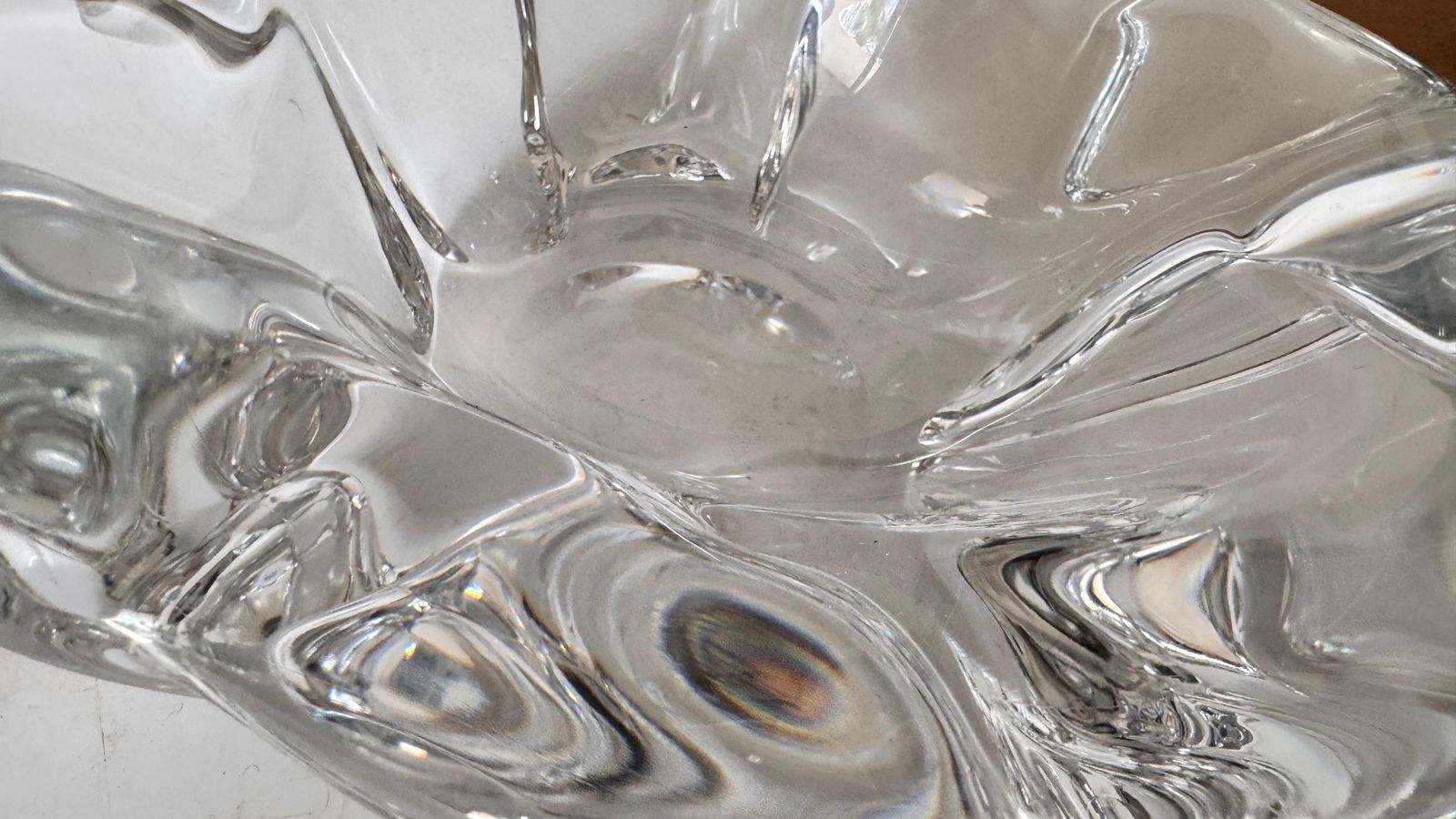 photo for sale Large Crystal Ashtray By Daum – France, 1960s – Heavy Collector’s Piece