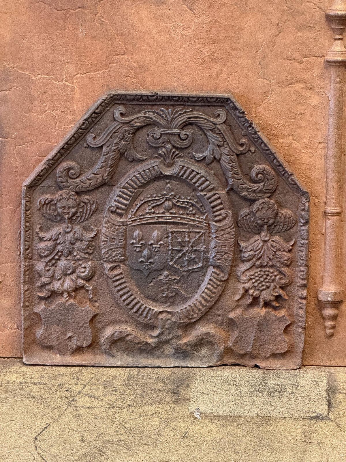 French Louis XIII Period 'Arms Of France And Navarre' Fireback / Backsplash photo Home Fixtures