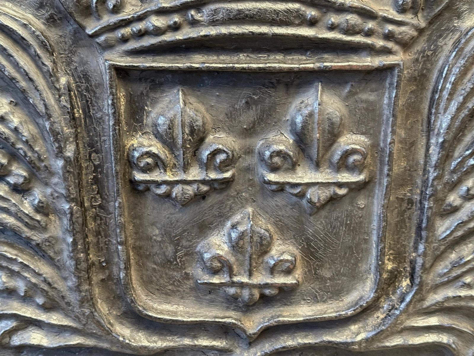 photo furniture French Louis XV Style 'Arms Of France' Fireback / Backsplash, 20th Century