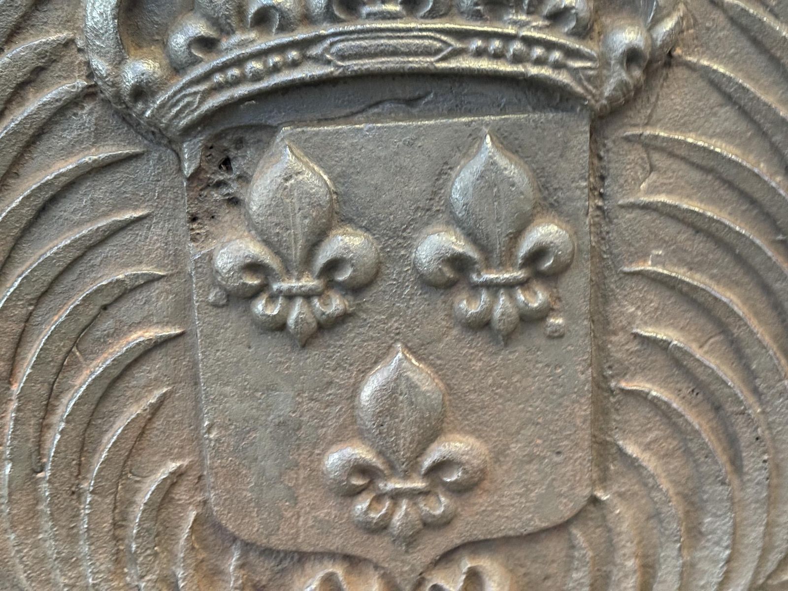 photo vinterior French Louis XIV 'Arms Of France' Fireback / Backsplash, 17th Century