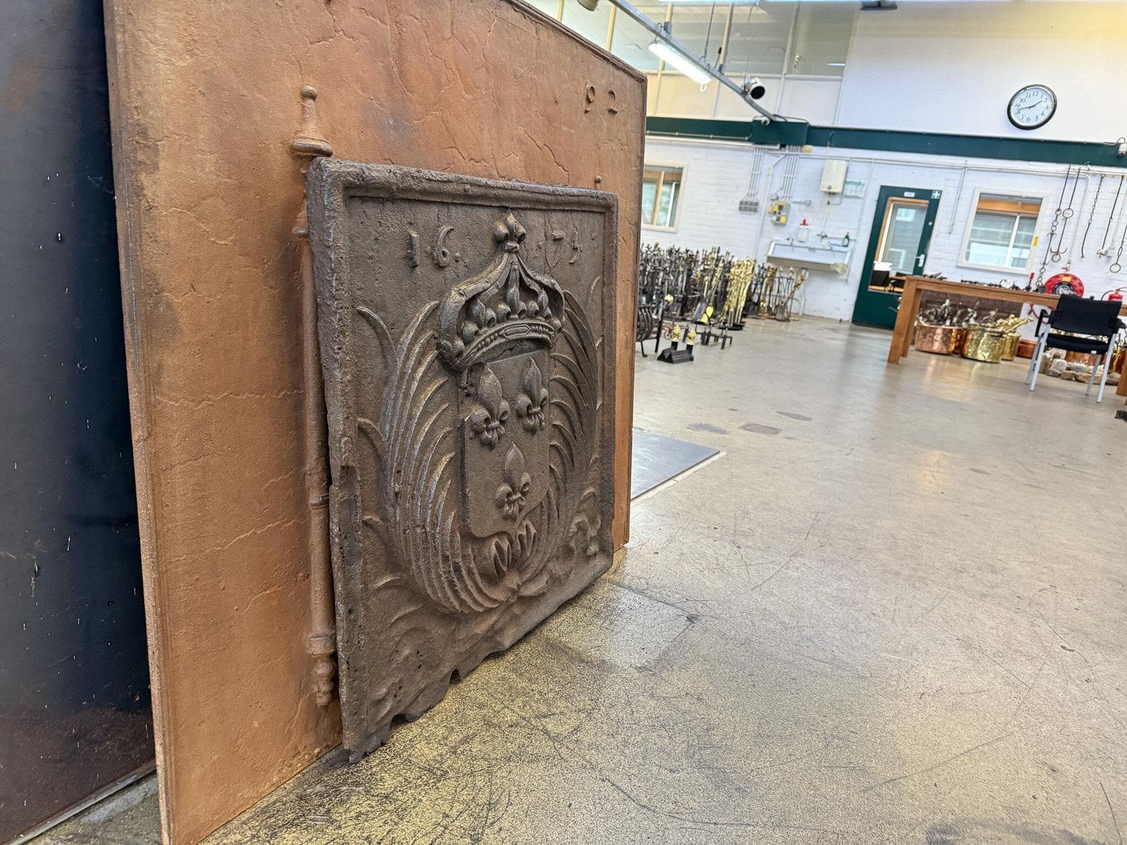 photo buy French Louis XIV 'Arms Of France' Fireback / Backsplash, 17th Century
