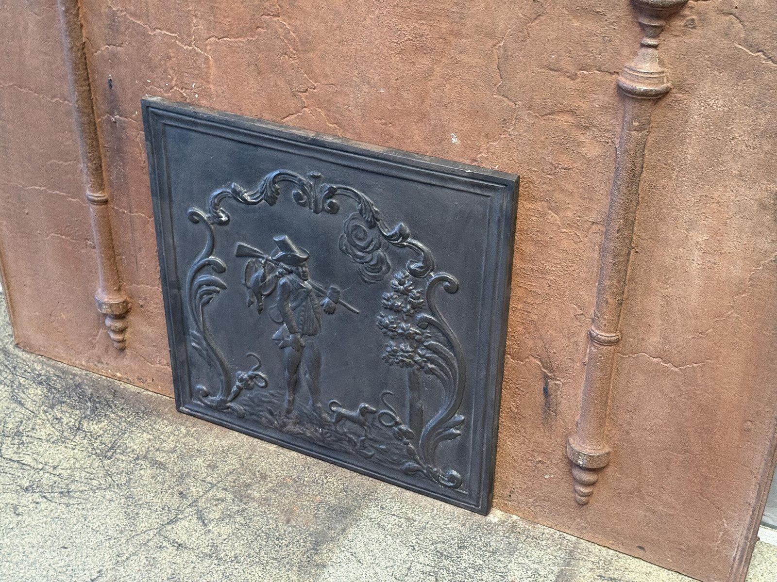 French Napoleon III Style 'Hunter' Fireback / Backsplash, 20th Century photo Home Fixtures