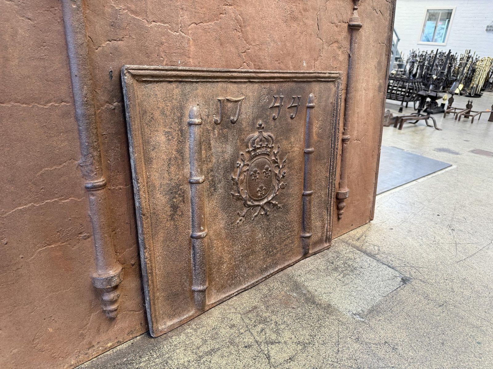 photo furniture French Louis XV Arms Of France Fireback / Backsplash, Dated 1744