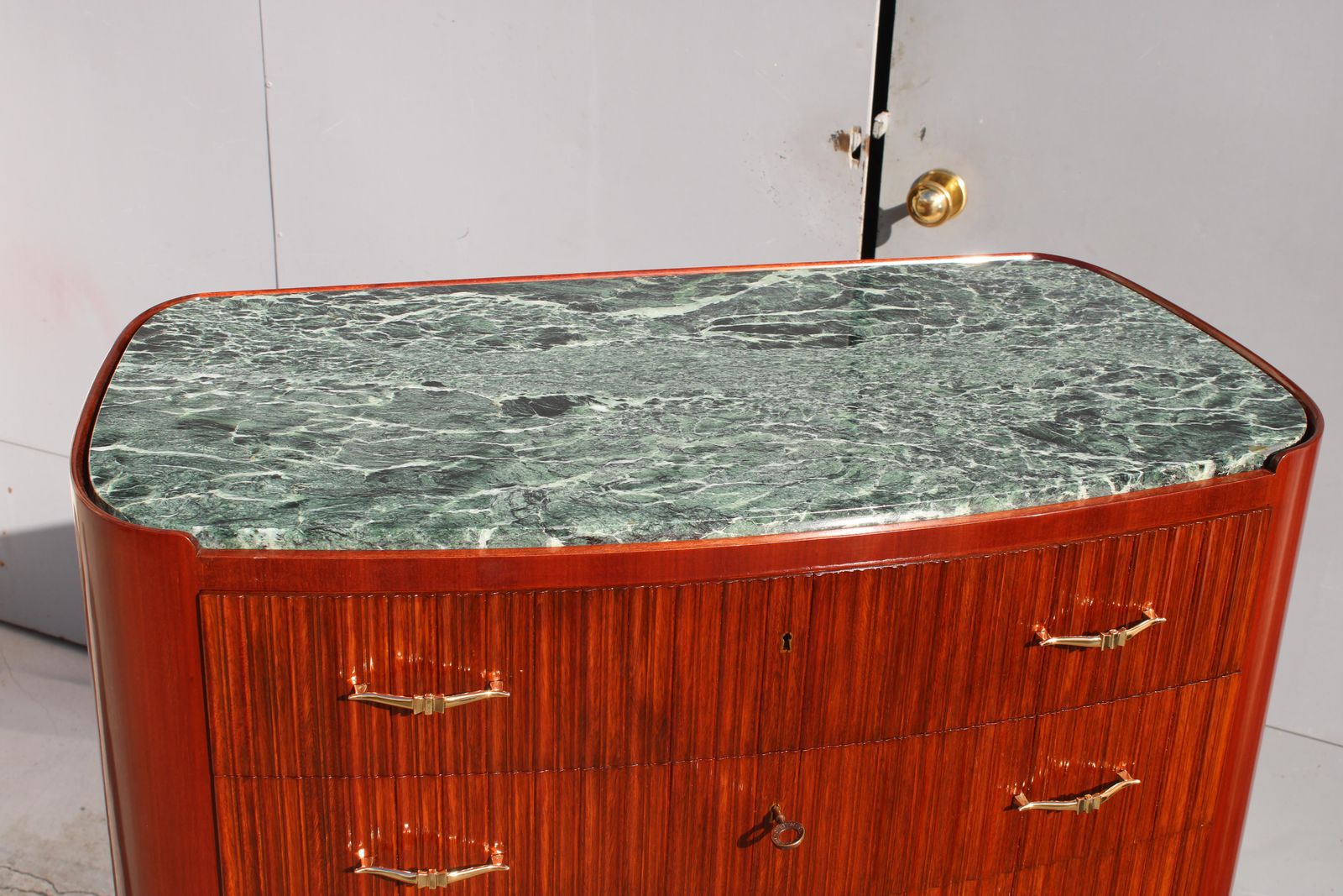photo buy Curved Wooden Chest Of Drawers With Green Marble Of The Alps Ducrot Paolo Buffa