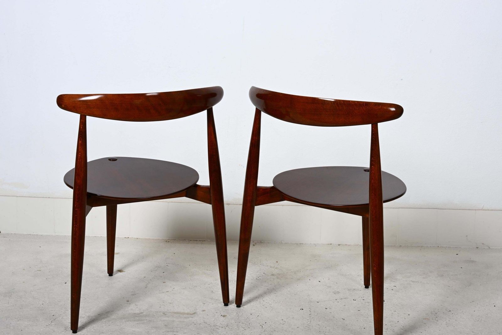 Pair Of Hans J. Wegner Chair Fh 4103 Heart Chair photo vinterior