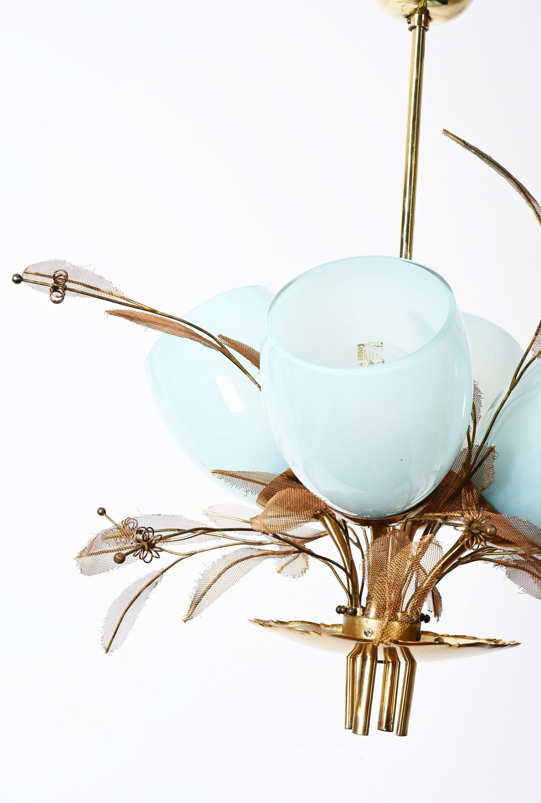 photo furniture Bloemboeket Hanglamp Van Paavo Tynell Voor Taito Oy Met Blauw Glas