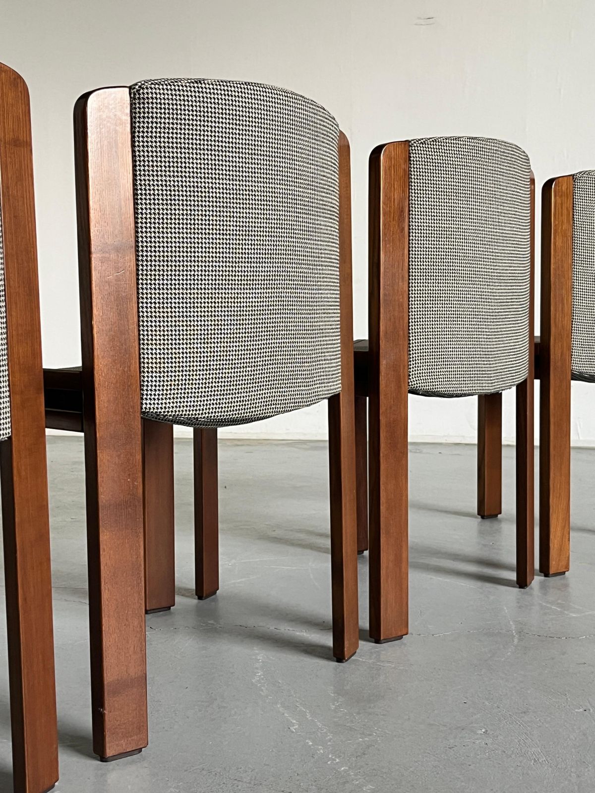 Set Of 4 ‘Model 300’ Dining Chairs By Joe Colombo For Pozzi, 1970s Italy photo buy
