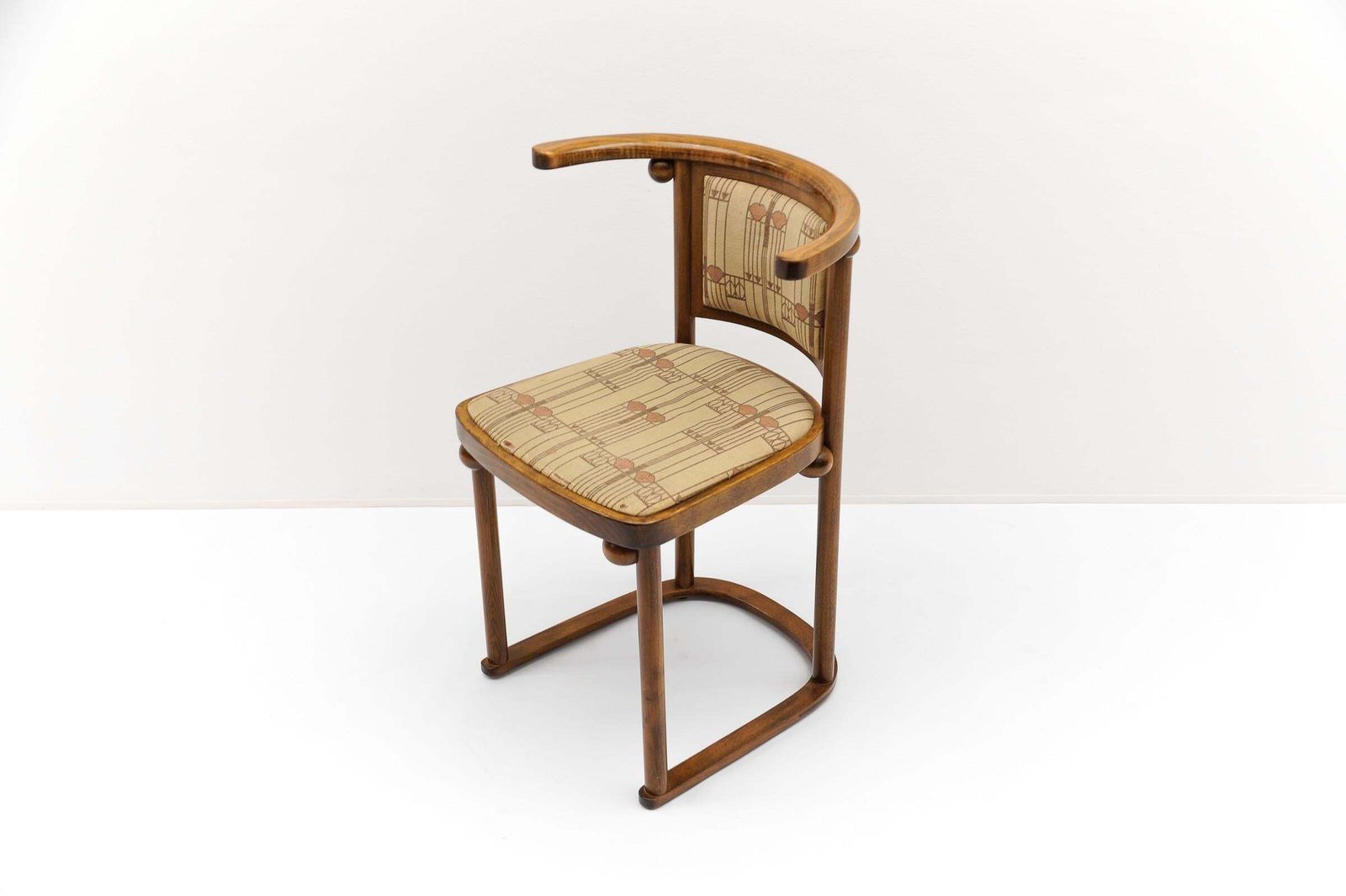 Set Of 4 Bat Chairs By Josef Hoffmann For Wittmann Austria photo 3008.0