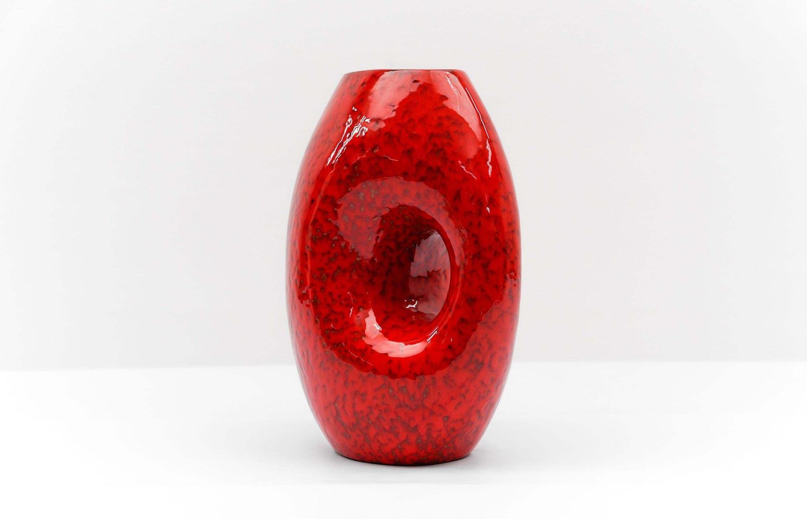 Rare Awesome Red And White Fat Lava Vase, Germany 1950s photo 442.0