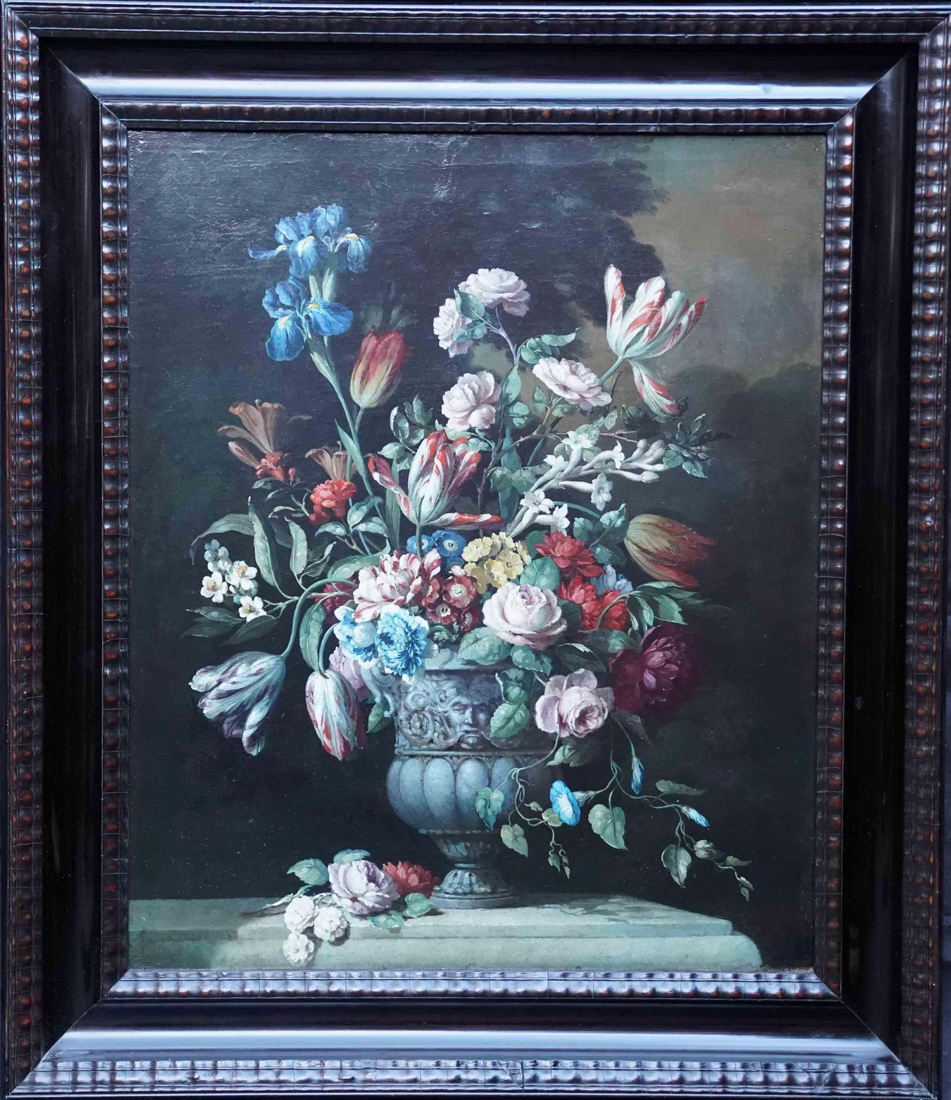 photo vinterior Still Life Of Flowers In Ornamental Urn On Ledge   Dutch Old Master Oil Paintingcirca 1790