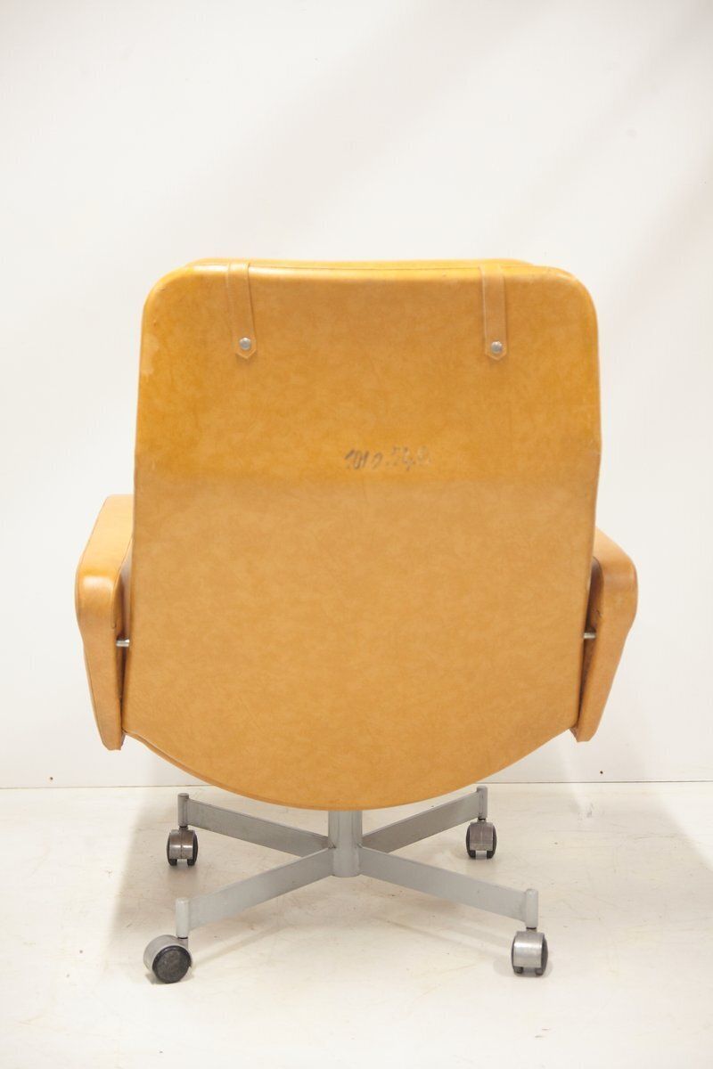 Mid Century Swivel Armchair By Miroslav Navratil For Interier Praha, 1970s photo buy