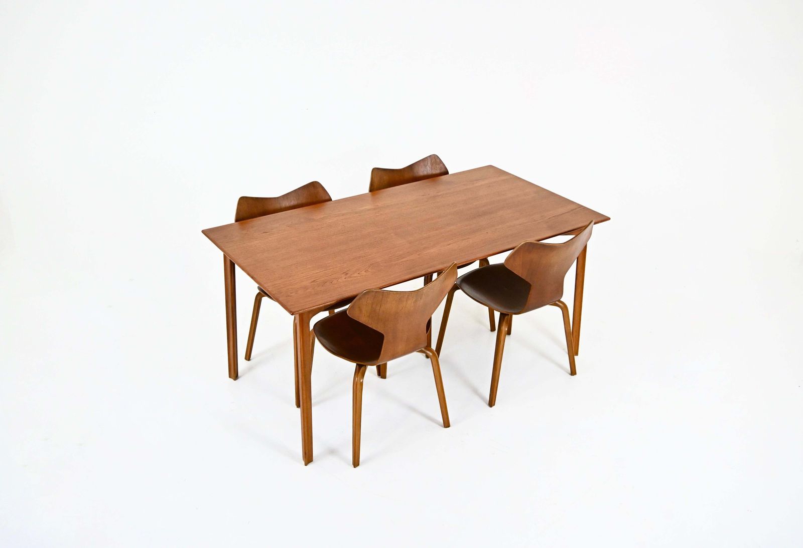 Dining Set By Arne Jacobsen For Fritz Hansen, 1950s photo for sale