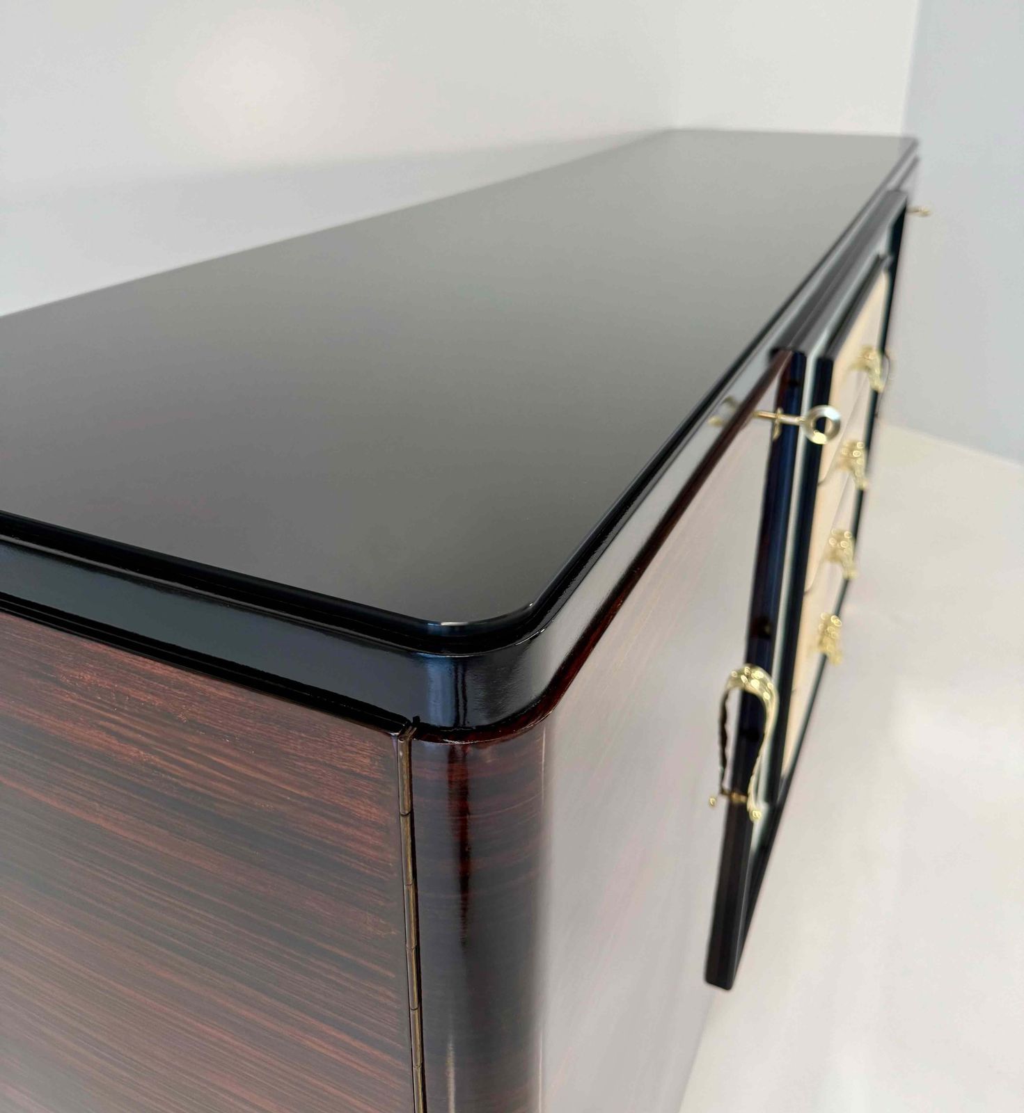 Italian 1940s Art Deco Sideboard In Macassar, Parchment, Attr. Osvaldo Borsani photo buy