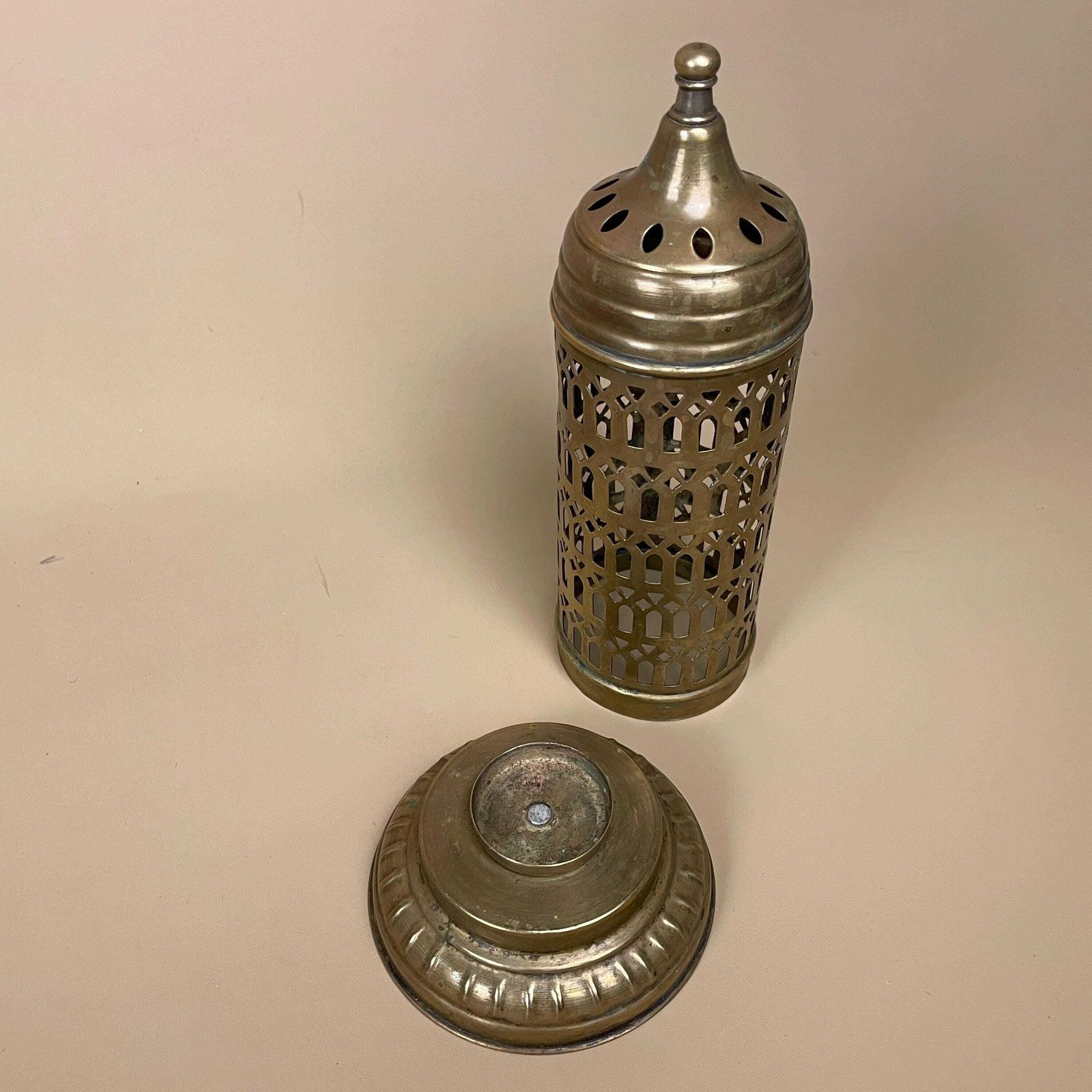 Antique Indian Gold Brass Candle Holder Ornate Vintage Lantern Metal Tea Light India Candlestick Pattern Traditional Traditional Cylinder photo furniture