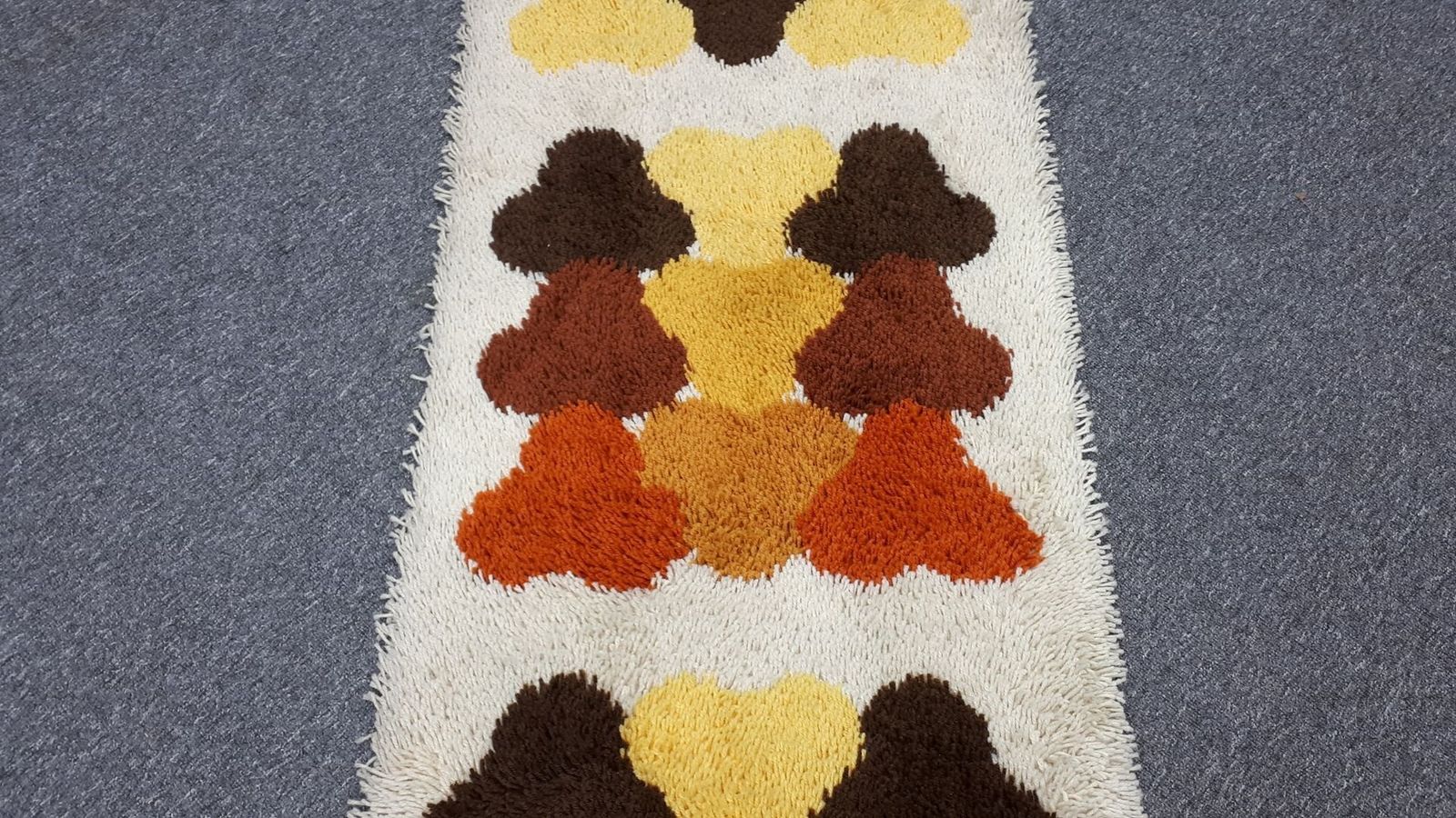 Vintage Pop Art Rug By Desso, 1970s photo Textiles