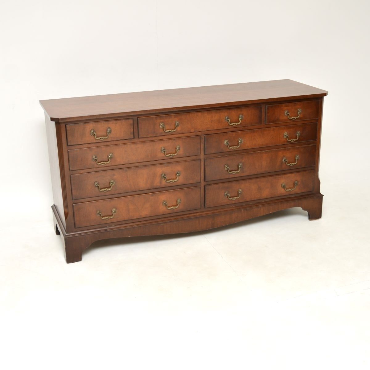 Antique Georgian Style Mahogany Chest Of Drawers / Sideboard
