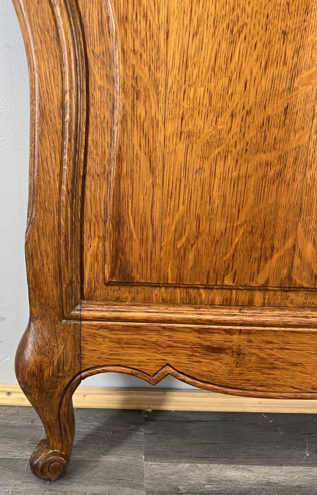 Footboard Vintage French Style Oak Double Bed Carved Footboard Lot 4732 photo 149.0